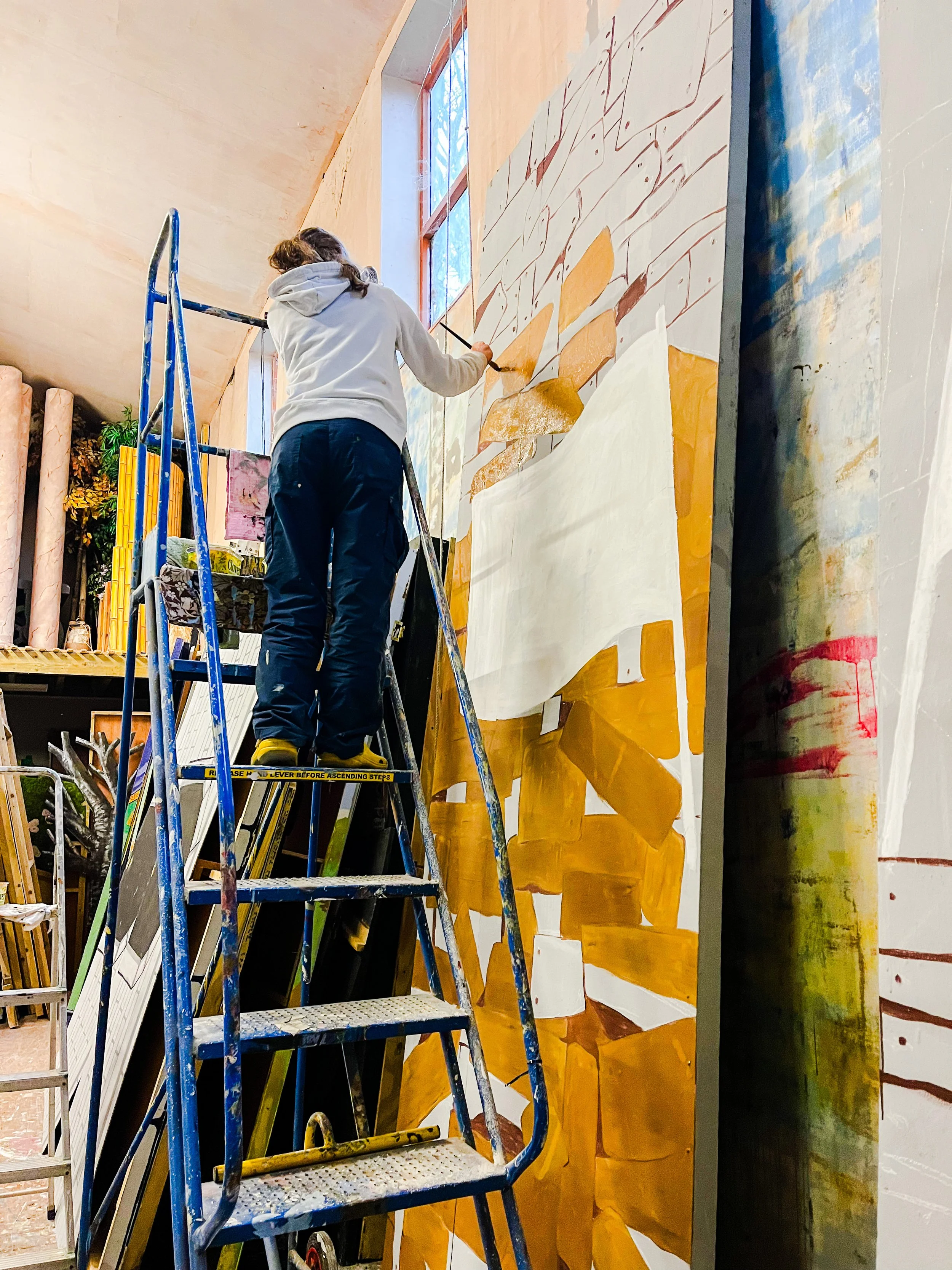 Flat painting process for Les Misérables 