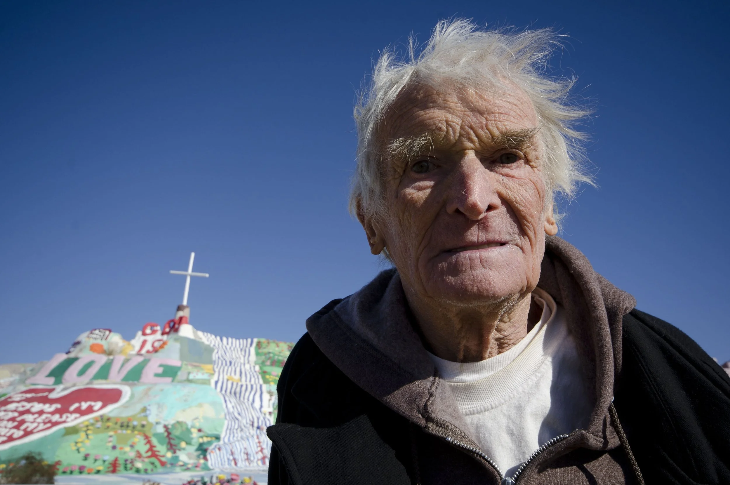 Leonard Knight SalvationMountain_Into The Silence(ph_CarloBevilacqua)_4.jpeg