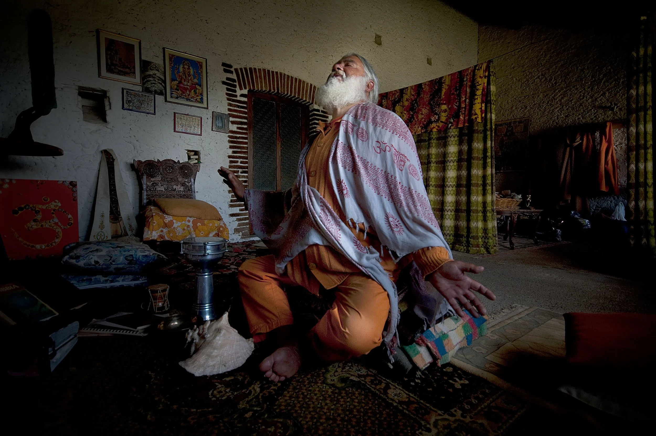 Atmananda The Swami_Into The Silence(ph_CarloBevilacqua)_1.jpeg