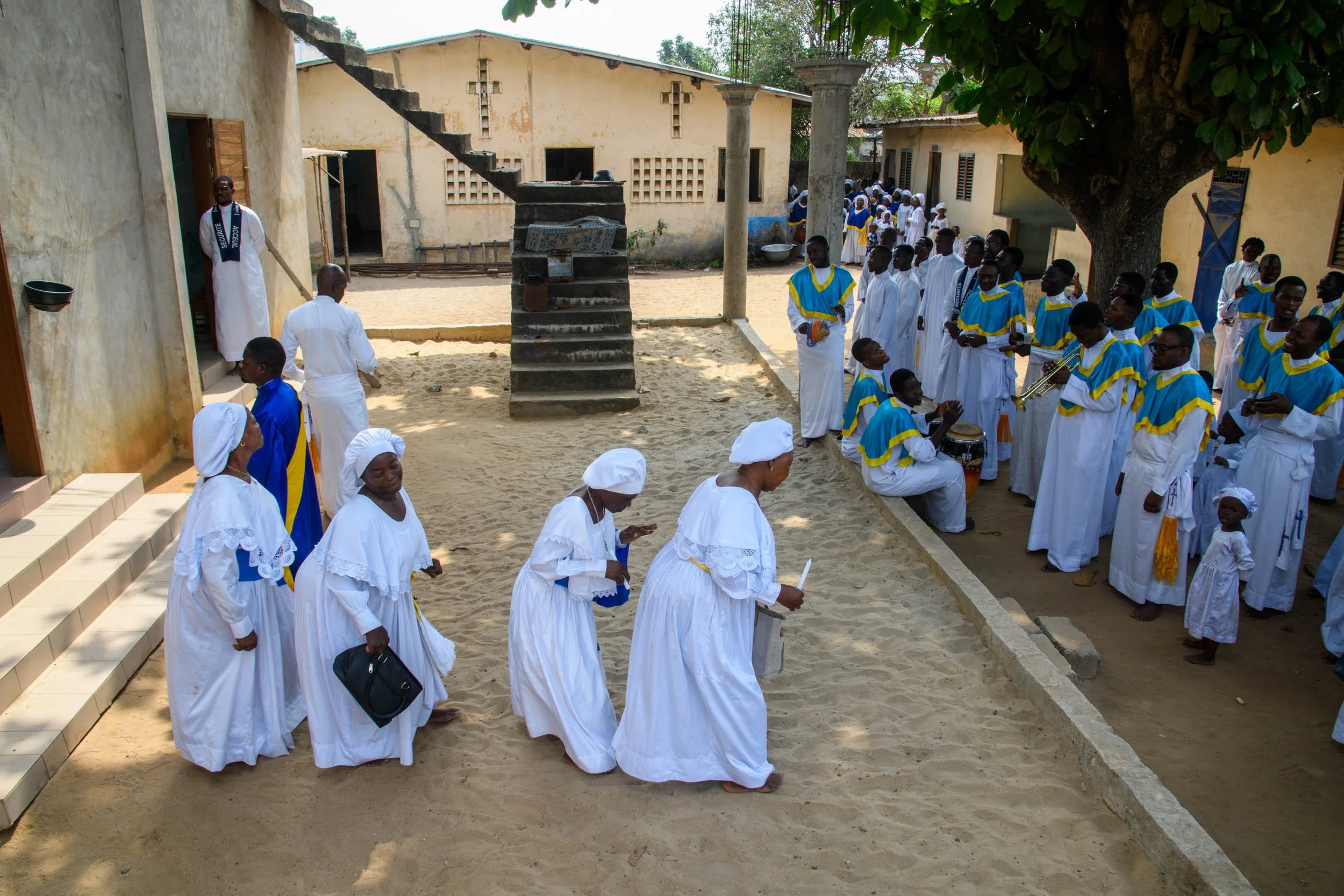 Cristiani Celesti Cotonou_B_0782.jpeg