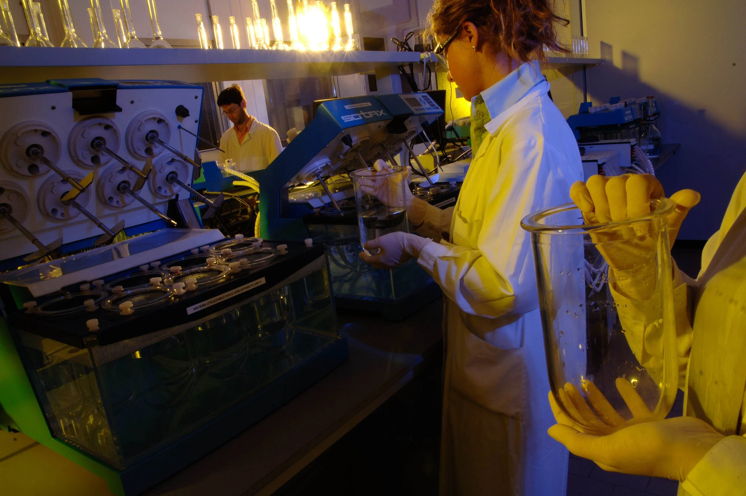 Cosmo Famaceuticals003.jpg