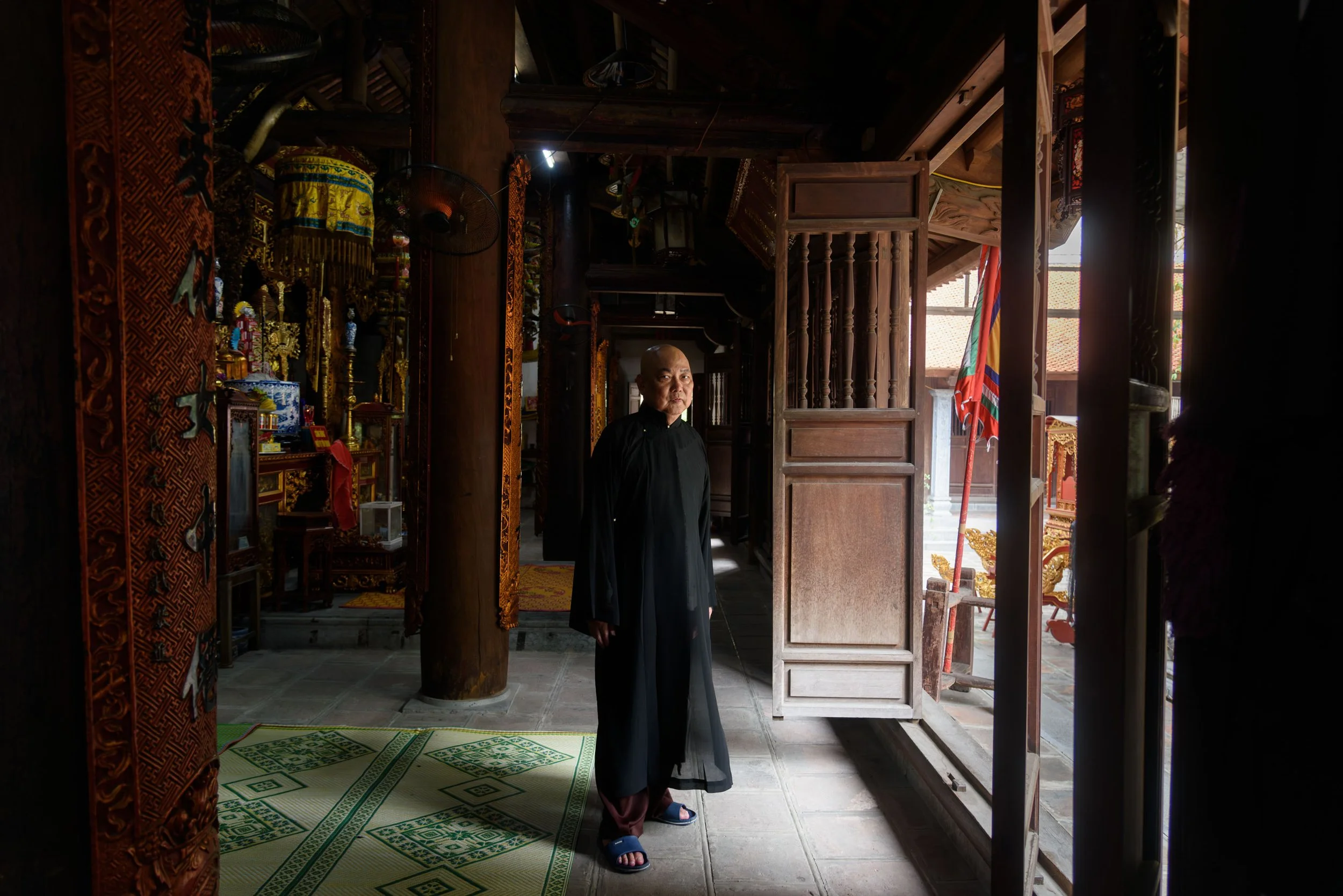 Dao_Mau_002_Master Chung at Kim Giang Pagoda. _CSM8995.jpg
