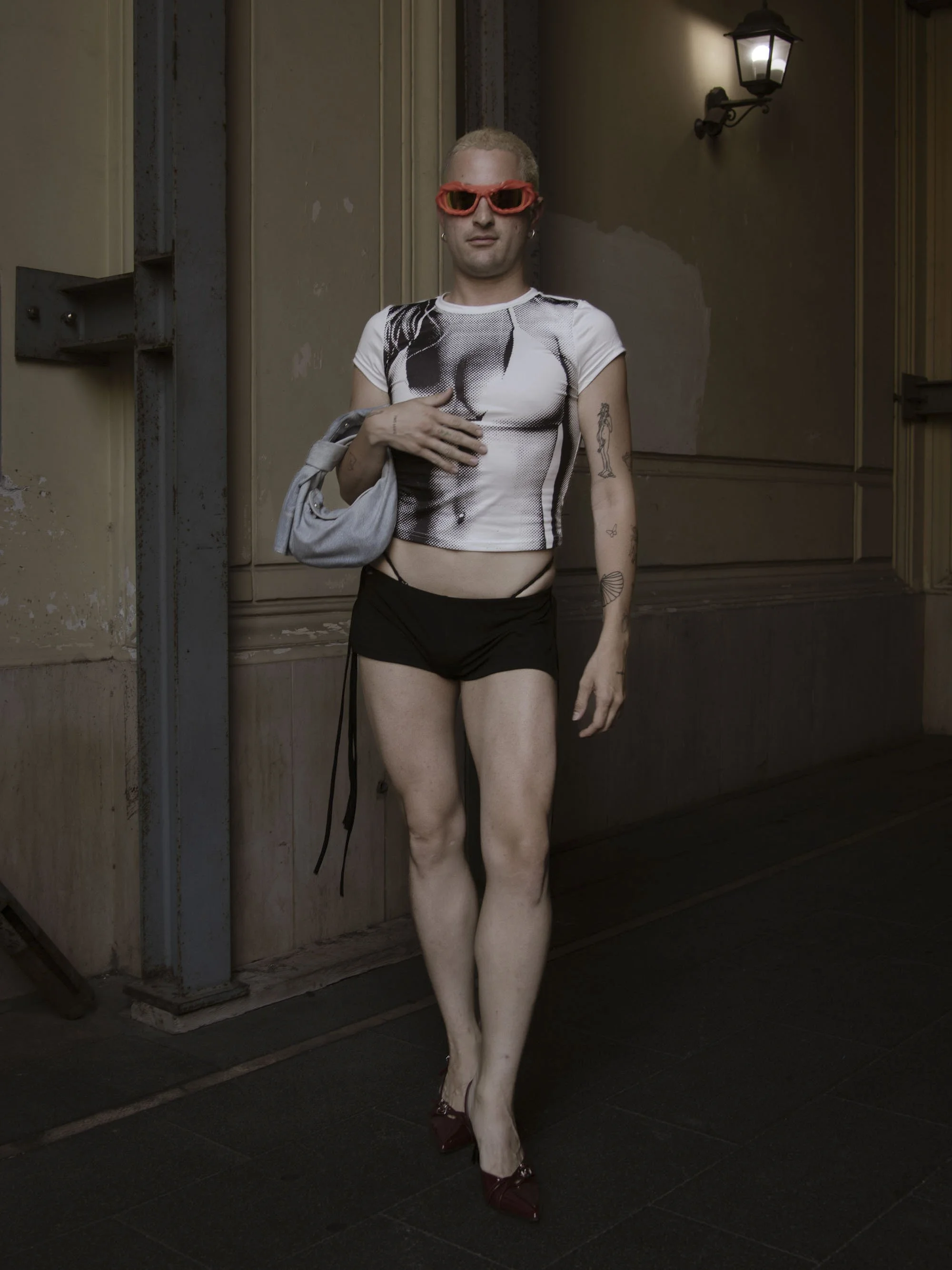 Femminielli_008_Nikos_HRN0164 copia -.jpg