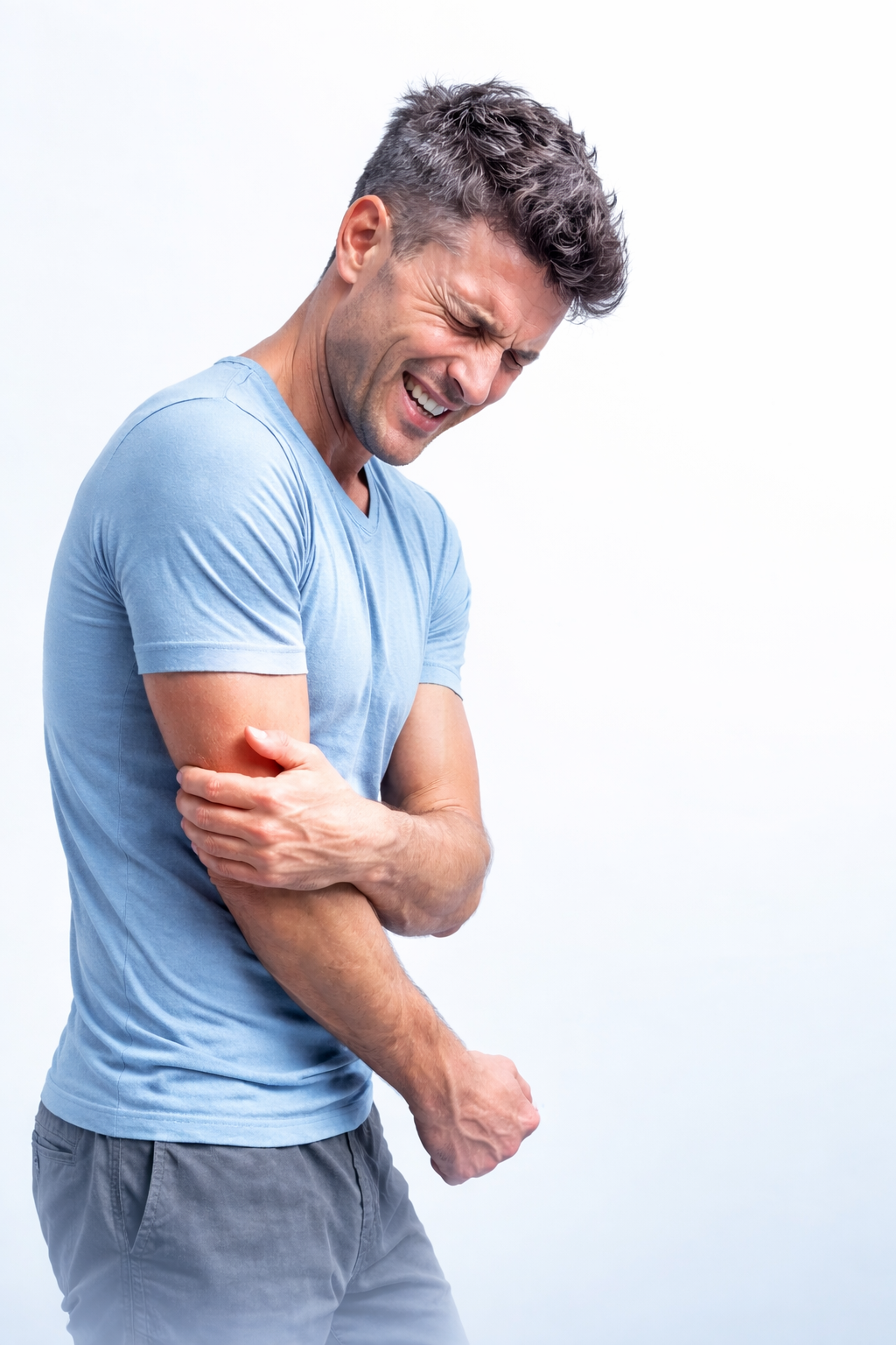 Albuesmerter: Årsaker, behandling og når du bør oppsøke kiropraktor