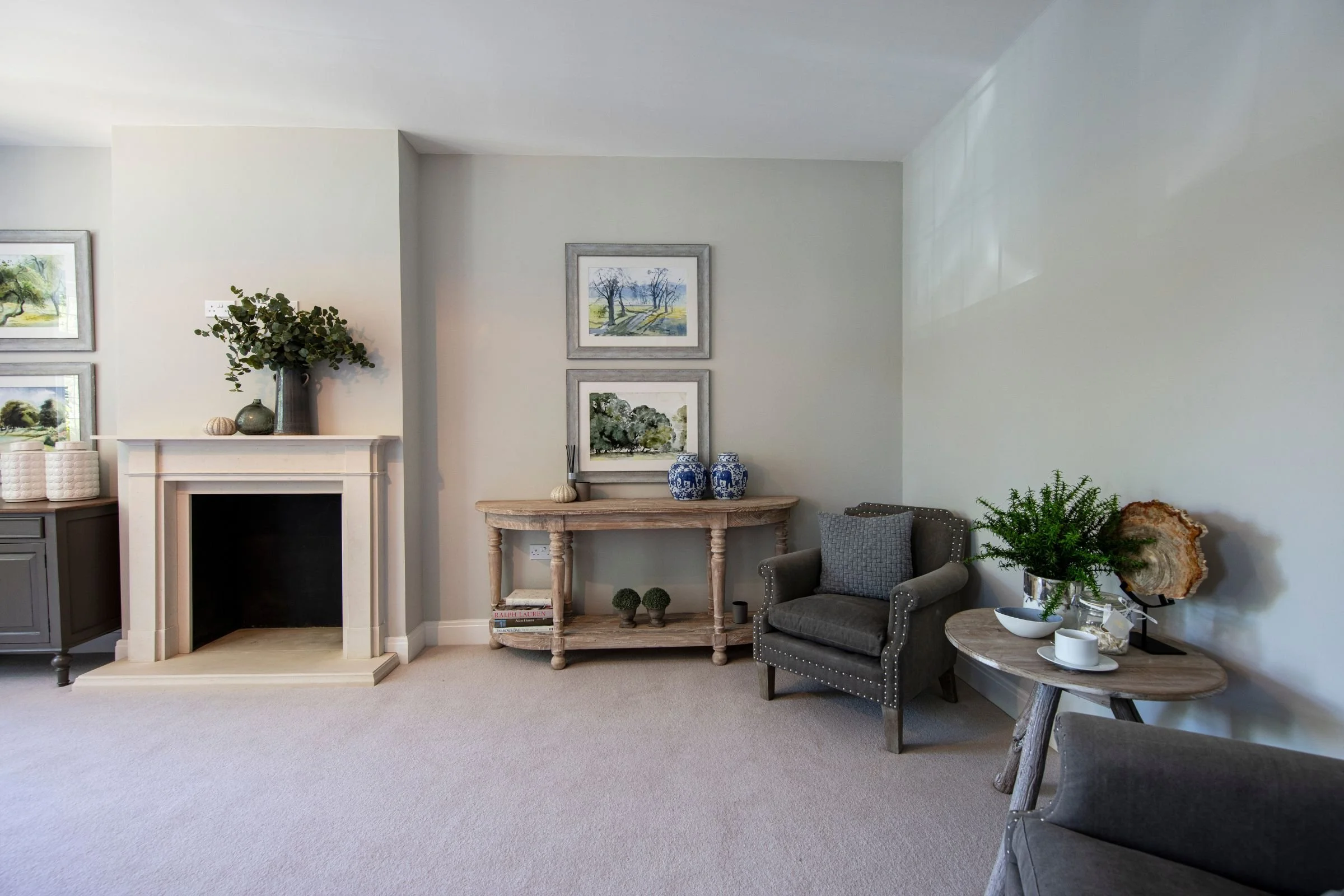 Lounge_close_3.jpg