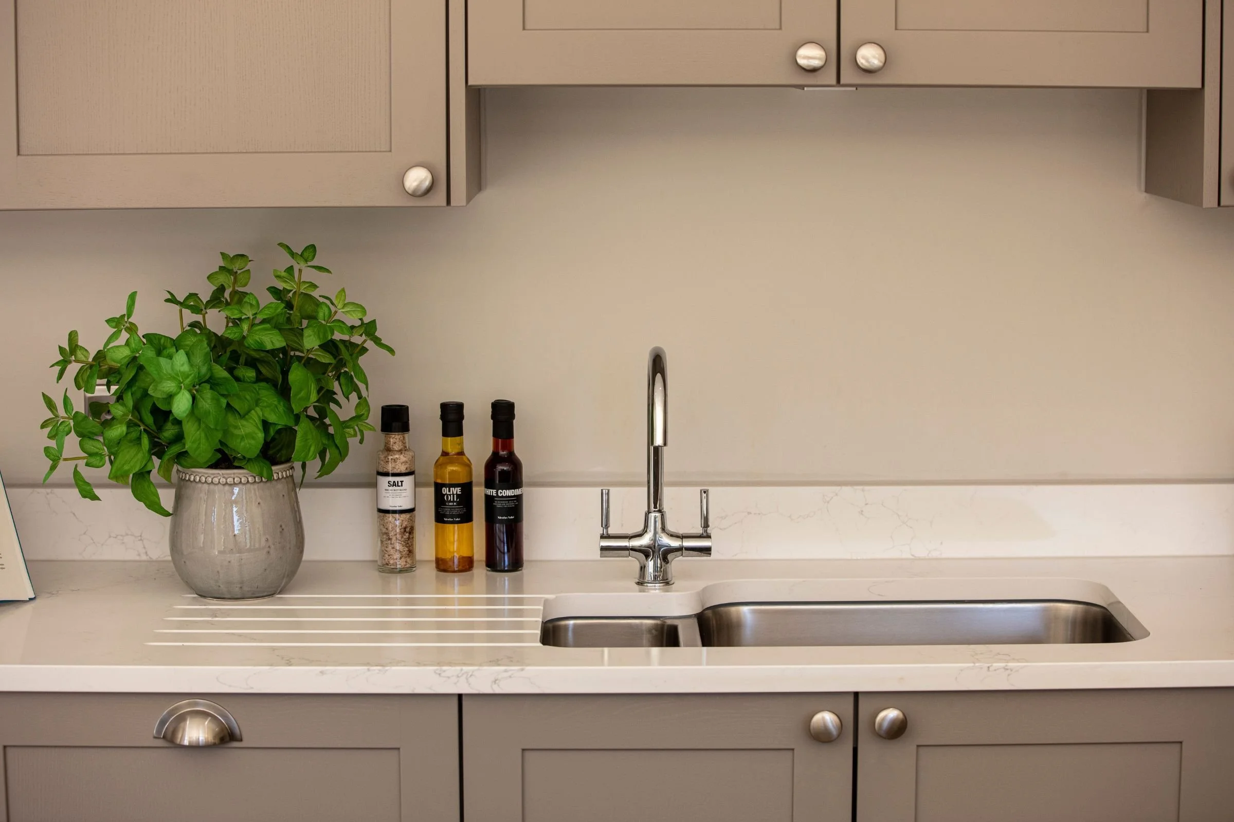 Kitchen_sink.jpg