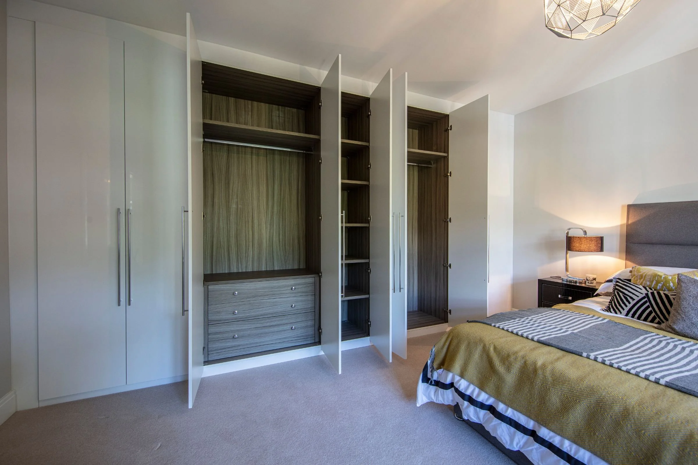 Bed23_close_2.jpg