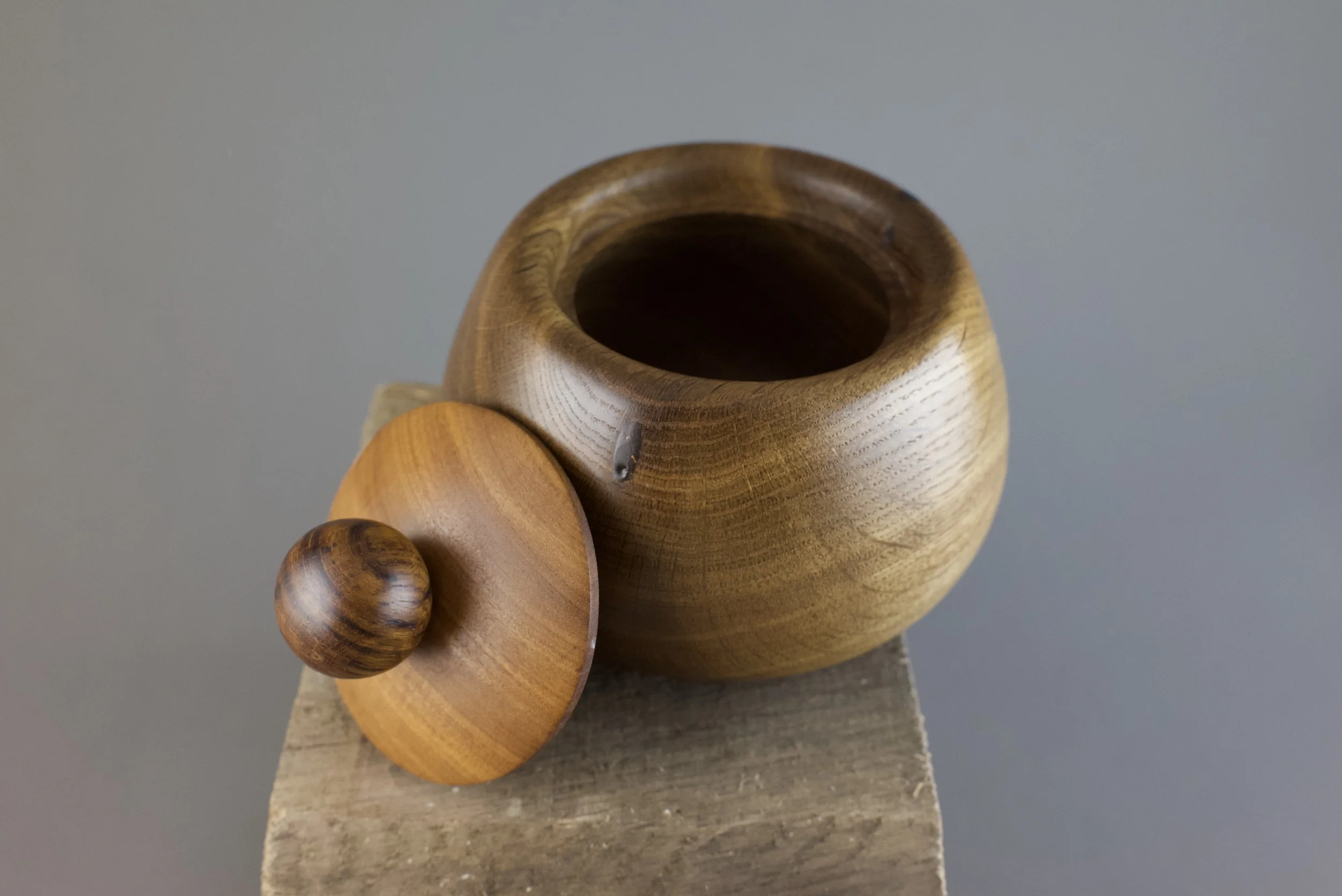 Oak Lidded Pot
