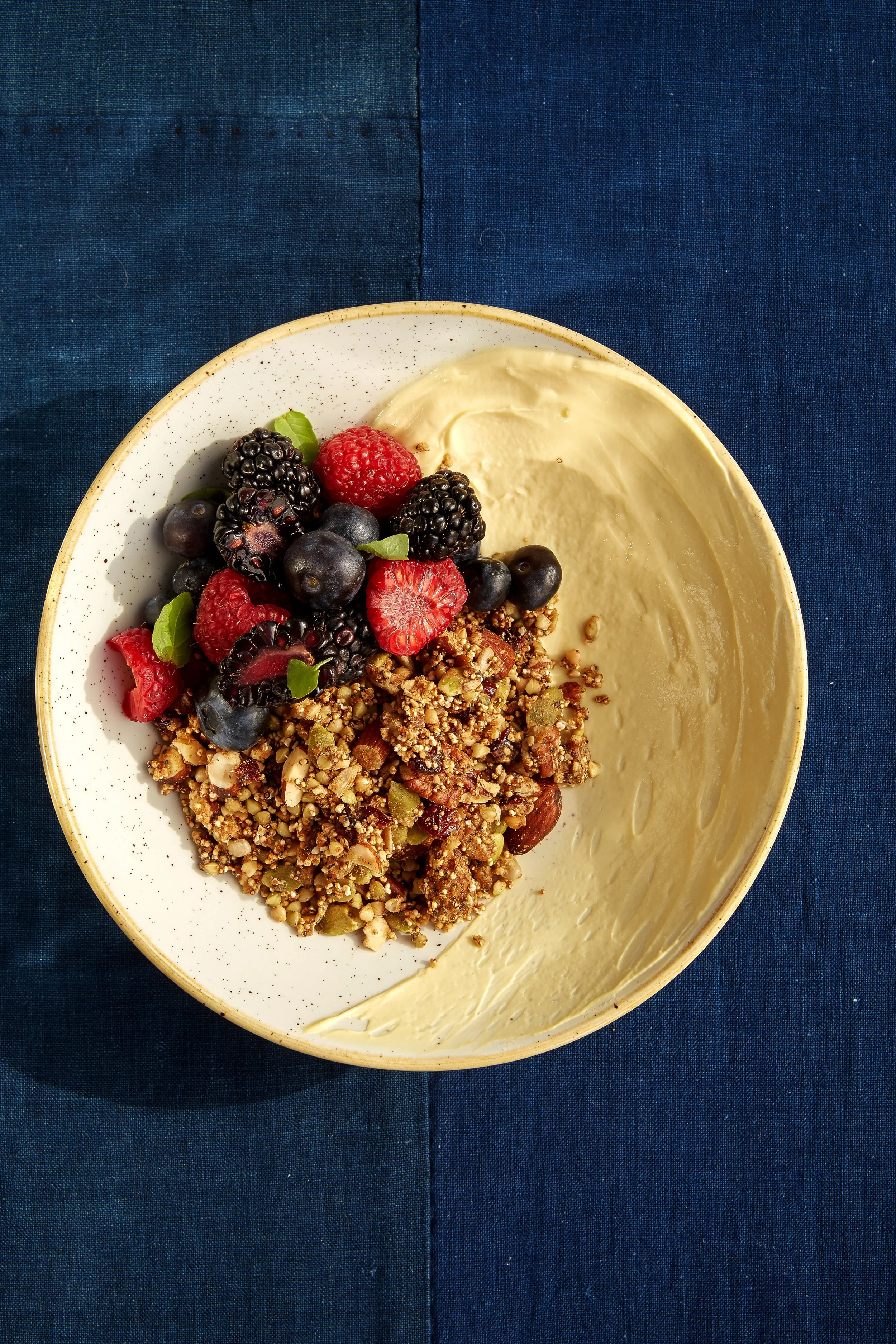 HOUSEMADE GRANOLA (GF) Two Hands 8March201610613.jpg