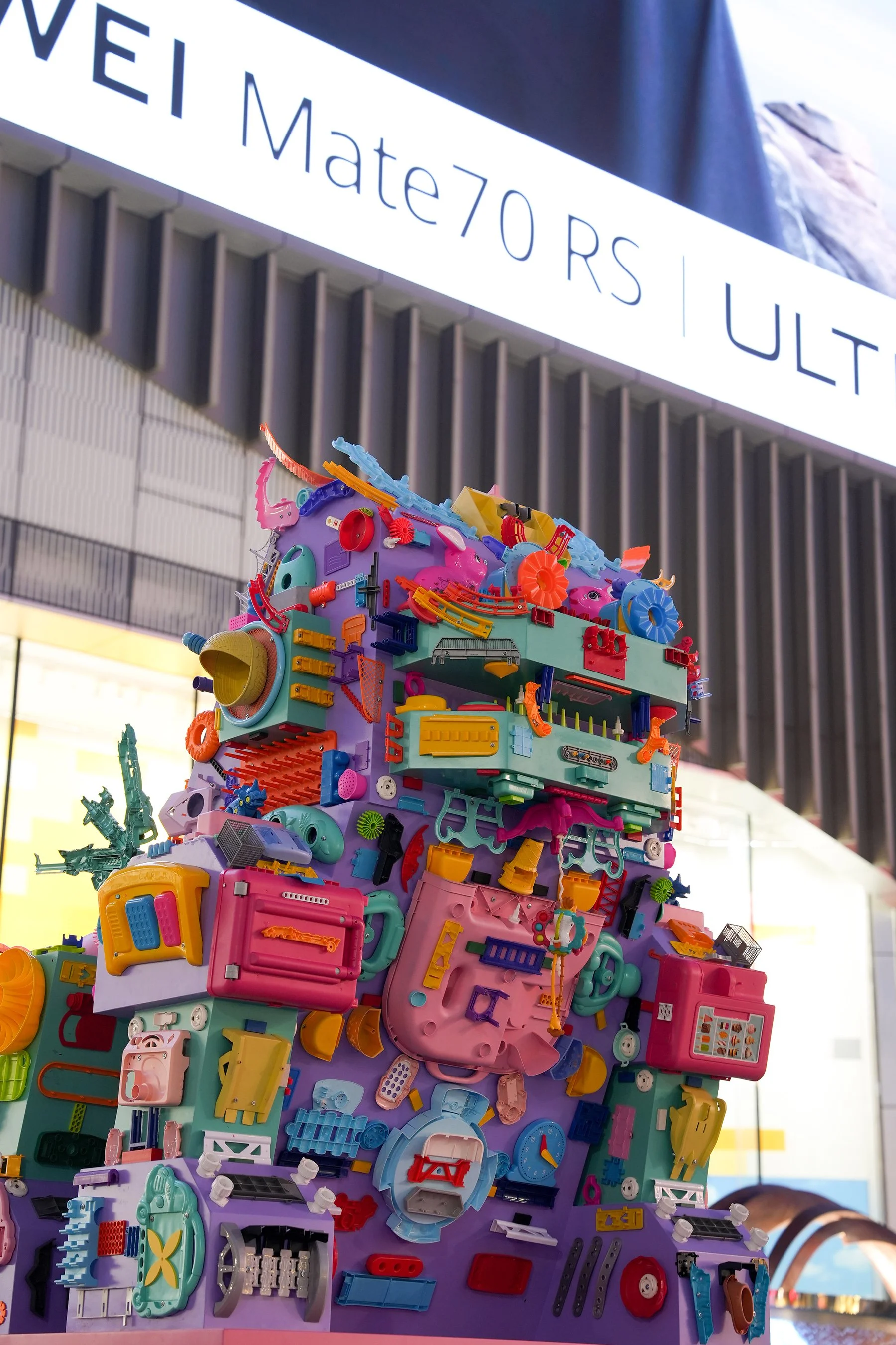 xinbai, fori sim, installation art