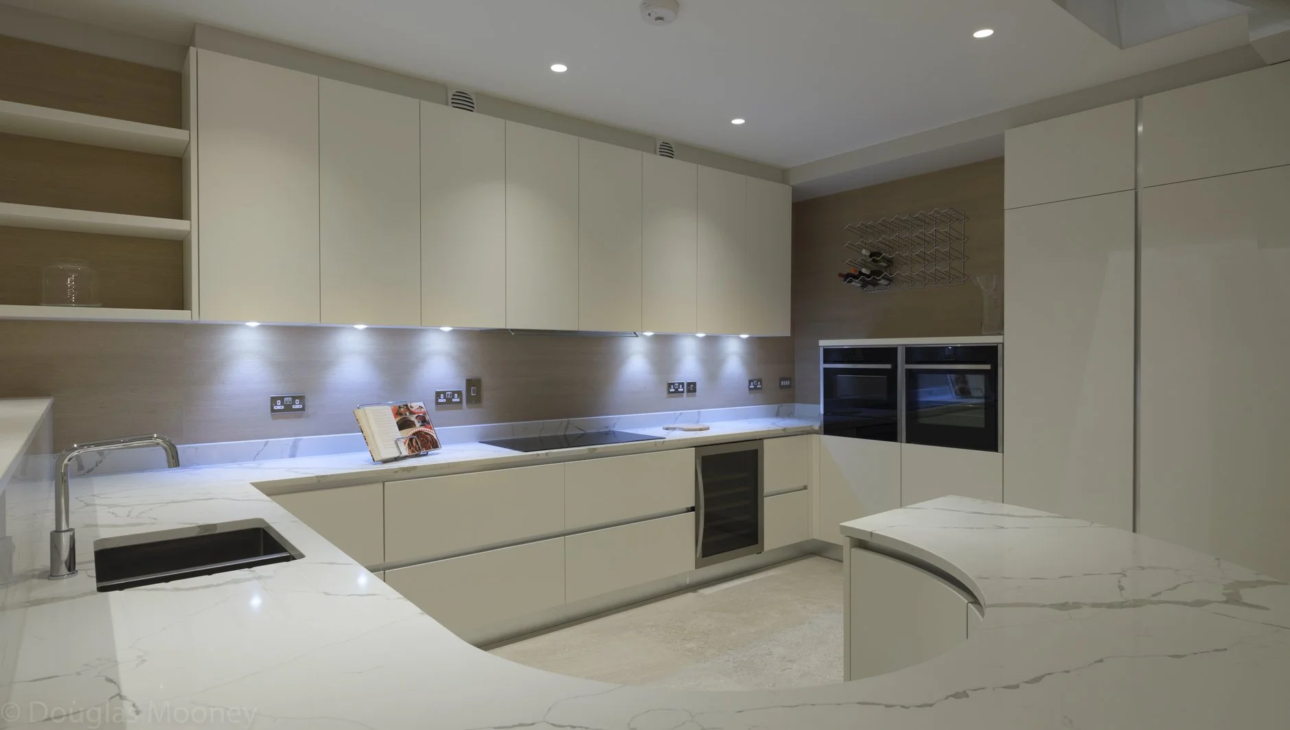 16A RAGLAN LANE (16 of 17).jpg