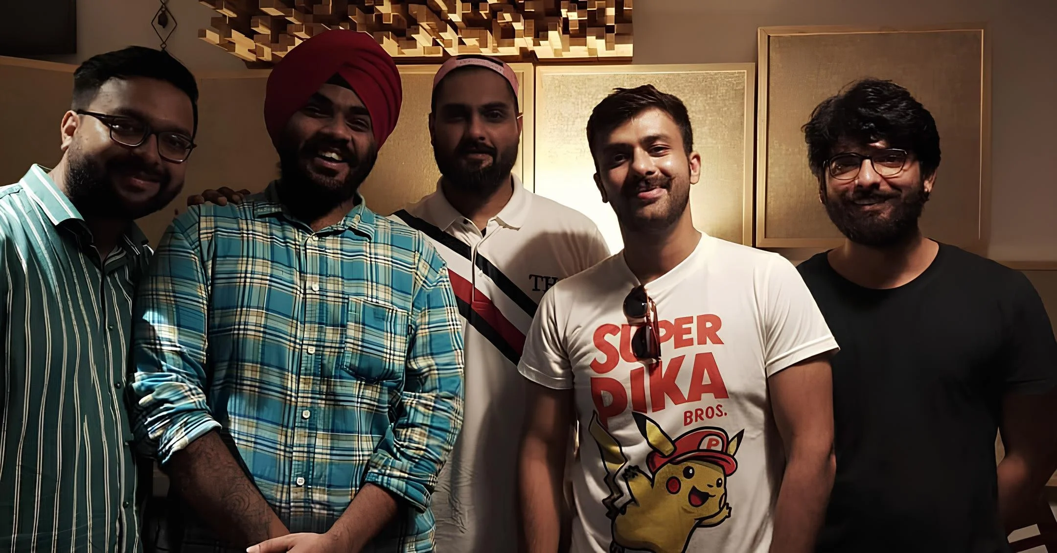 Burrah, Nav Inder, Mojo Jojo