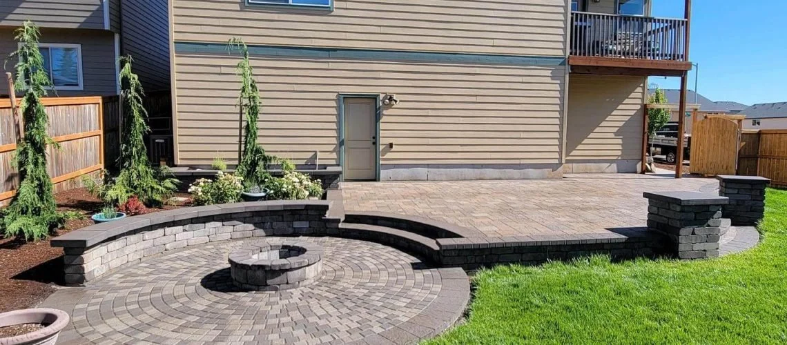 Fire-Pit-on-Top-of-Pavers-rifyc13dv79pqcrleoy09wjo8bmze7t22v0wy00fwo (1).jpg