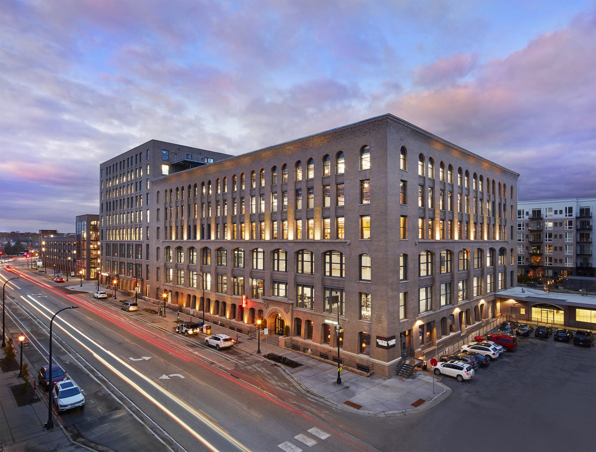 TractorWorks Building (Singerman Real Estate)