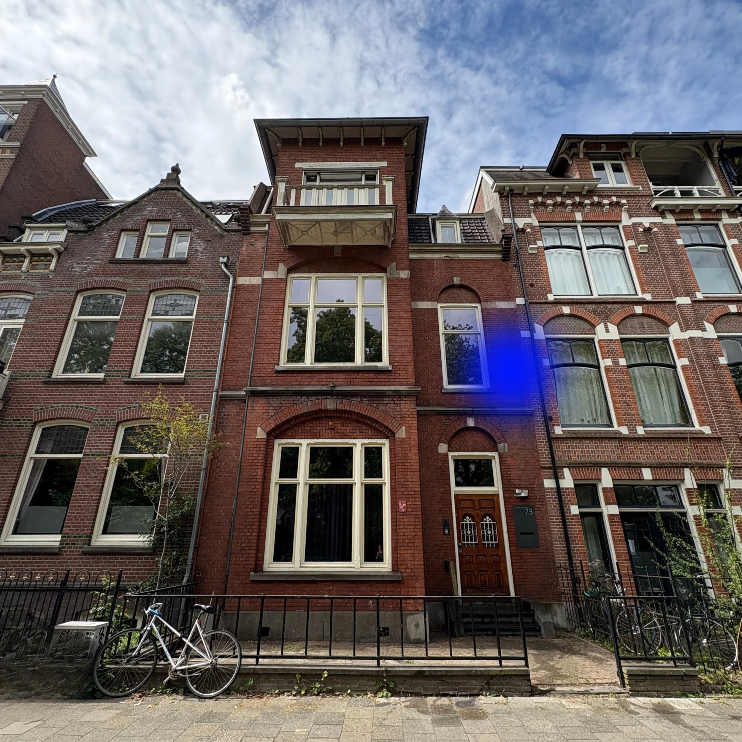 Historisch pand aan de Catharijnesingel in Utrecht waar de praktijk van Het Blauwe Uur is gevestigd.