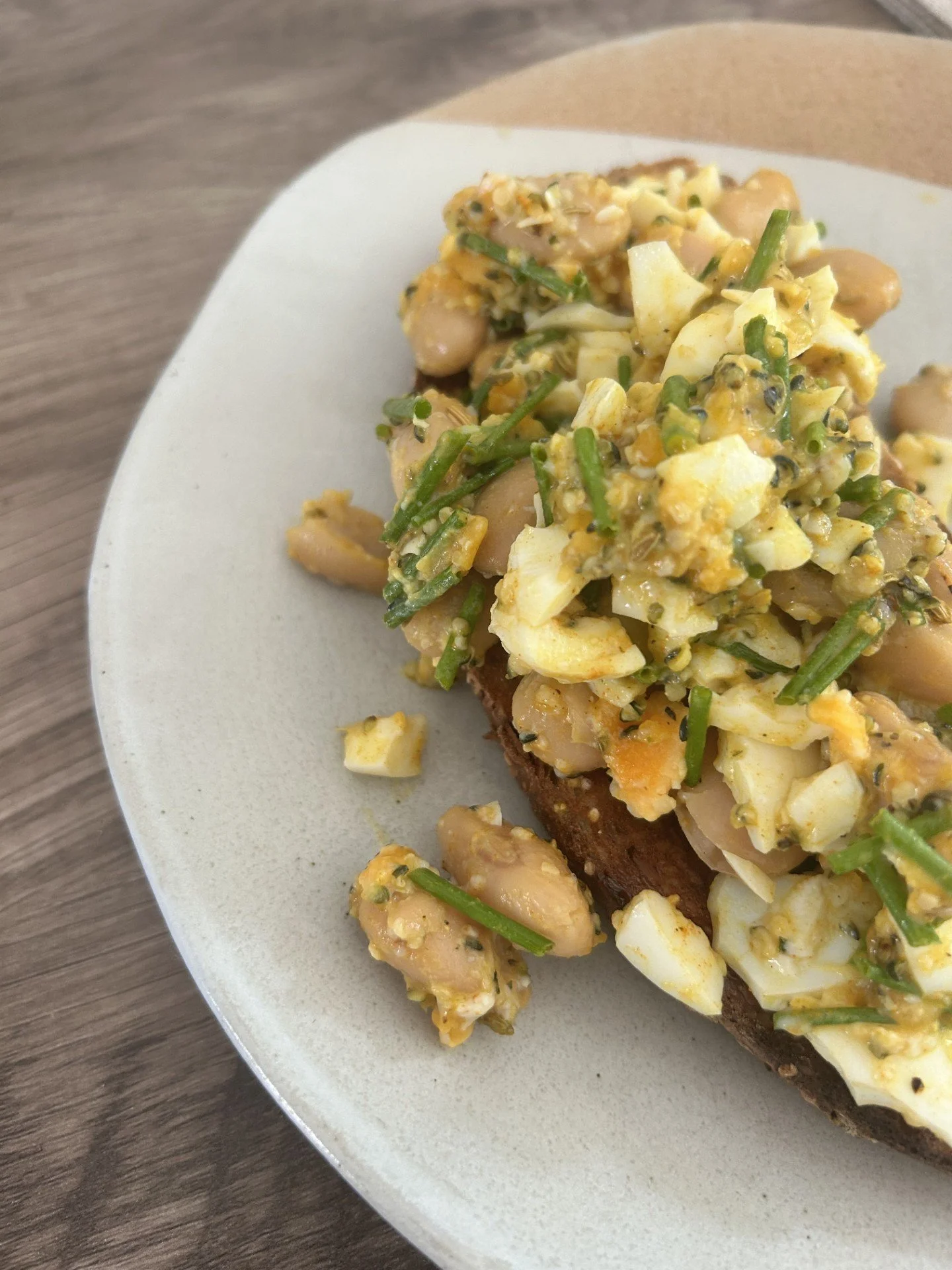 Why Is Everyone Telling Me to Start the Day with Protein?