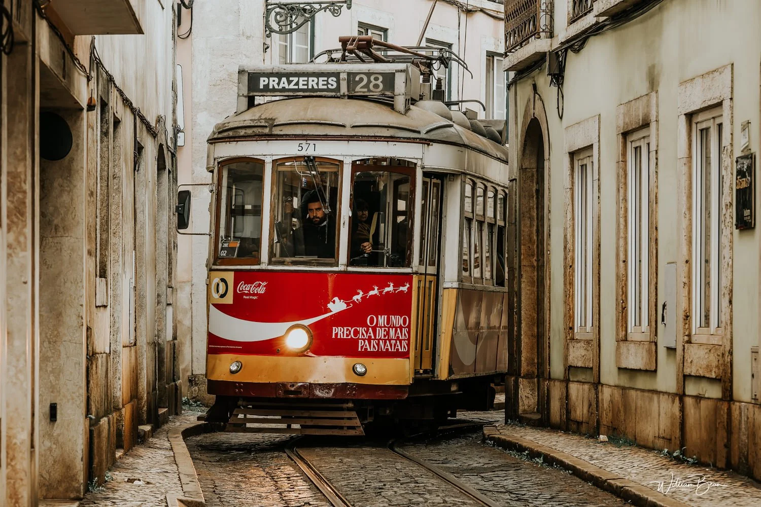 Tram 28 Lisbon-0001.jpg