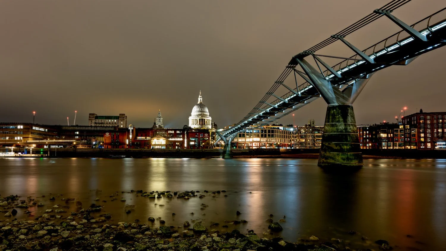 St Pauls from underneath Milenium Bridge-3.jpg