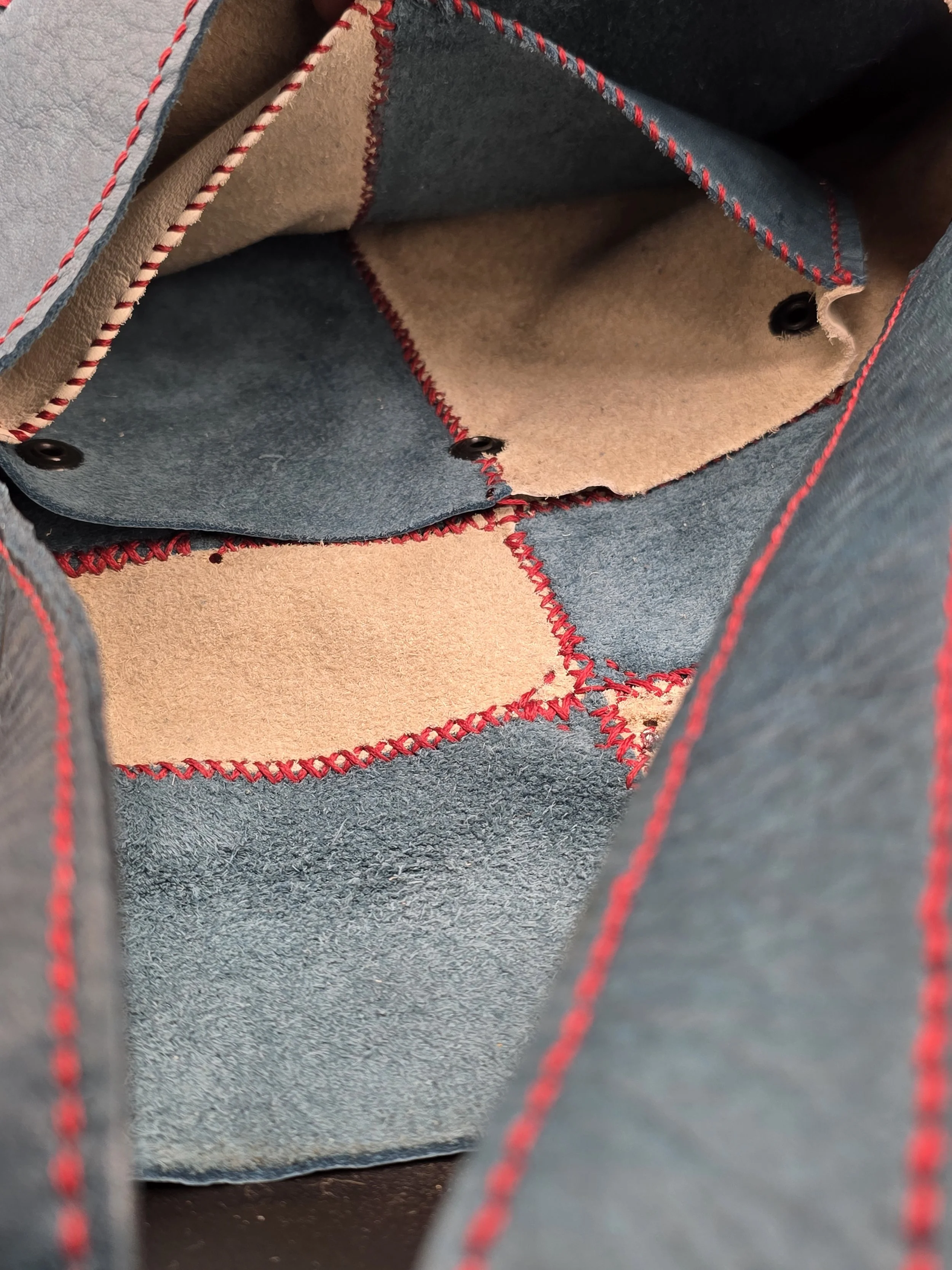 teal maroon and white bag inside.jpg