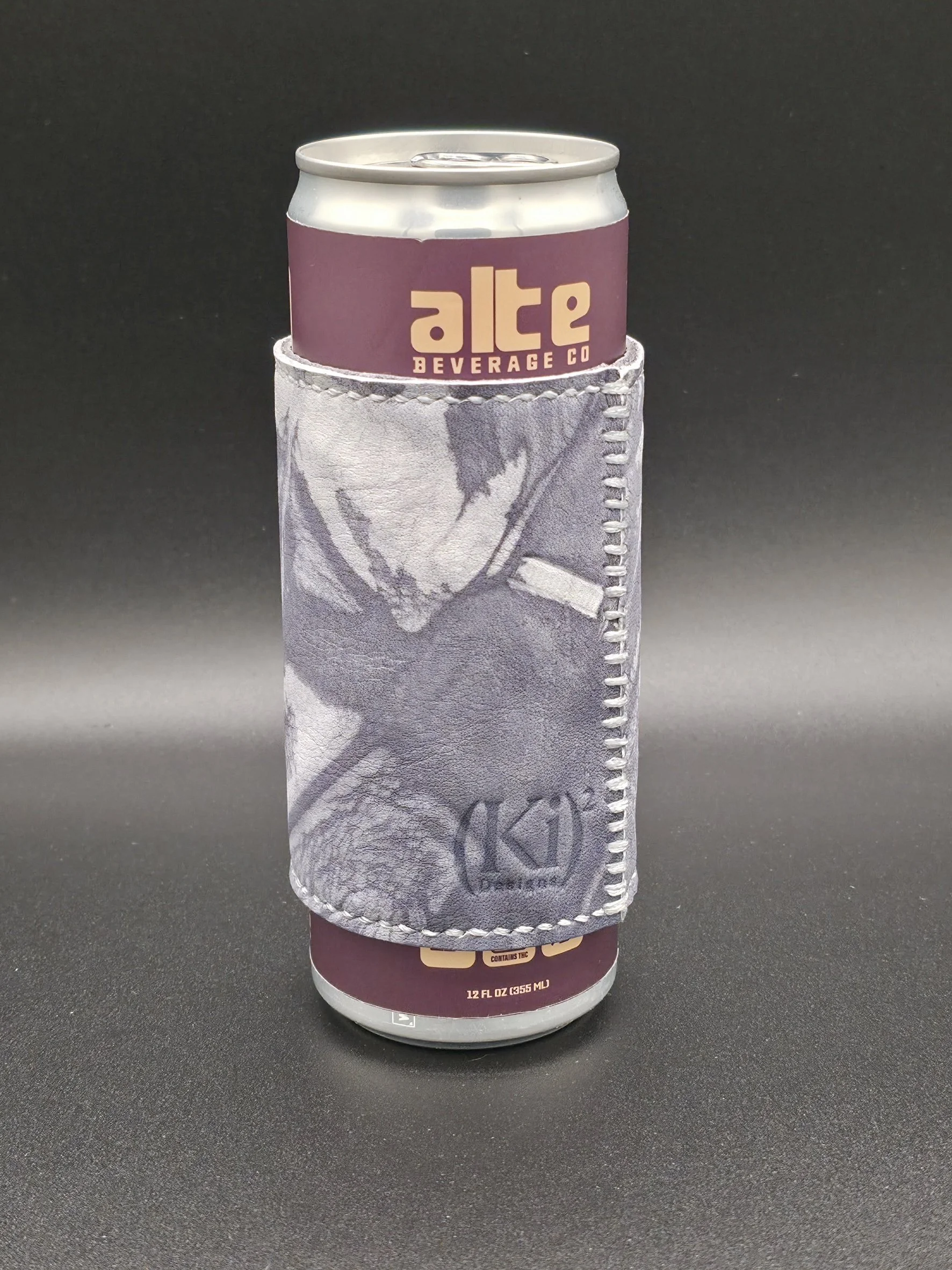 Scrappy Slim Can Drinkin' Buddy: Gray & White Swirled with Silver Thread
