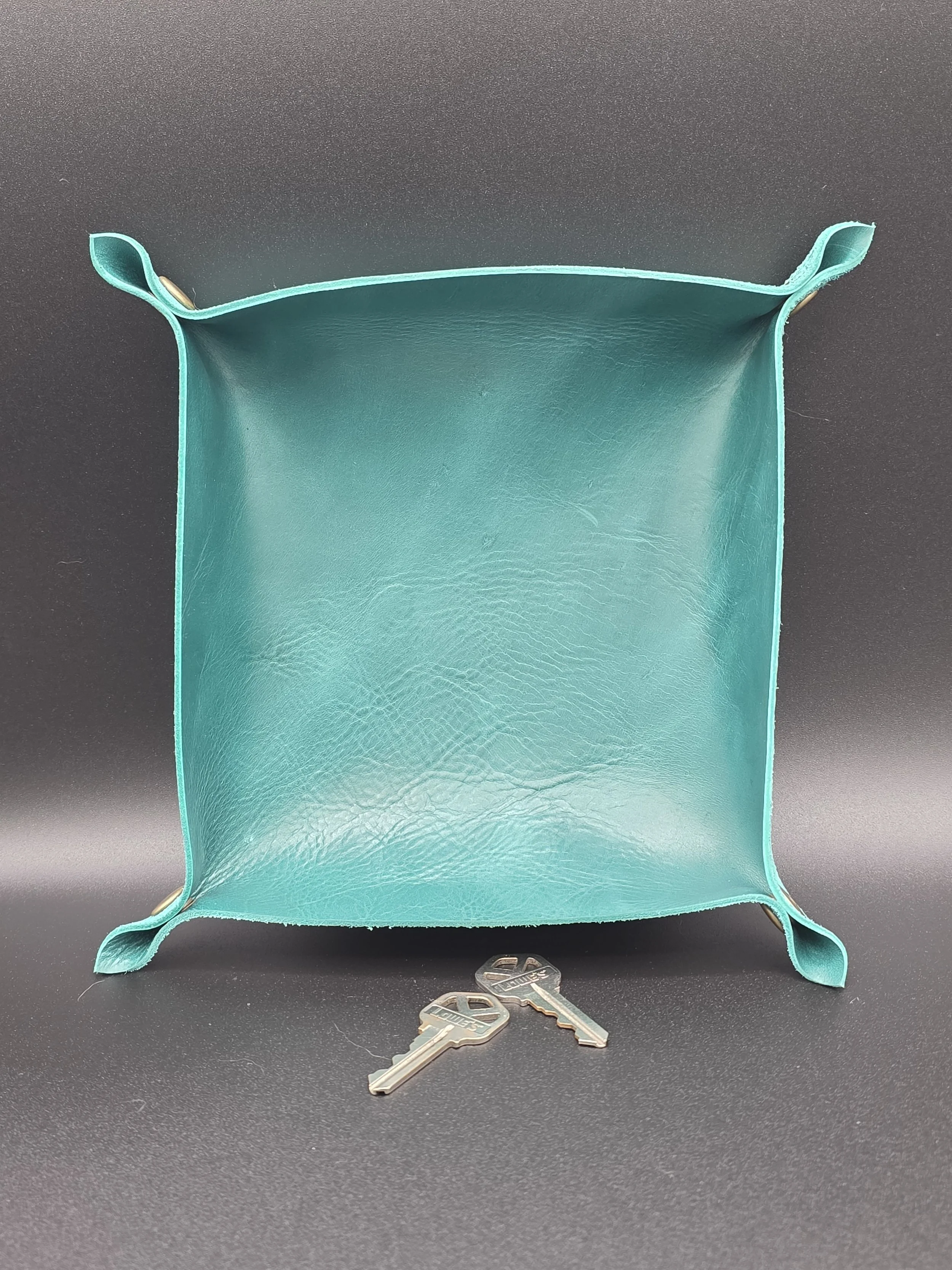 Thick Scrap Leather Catch-All: Green