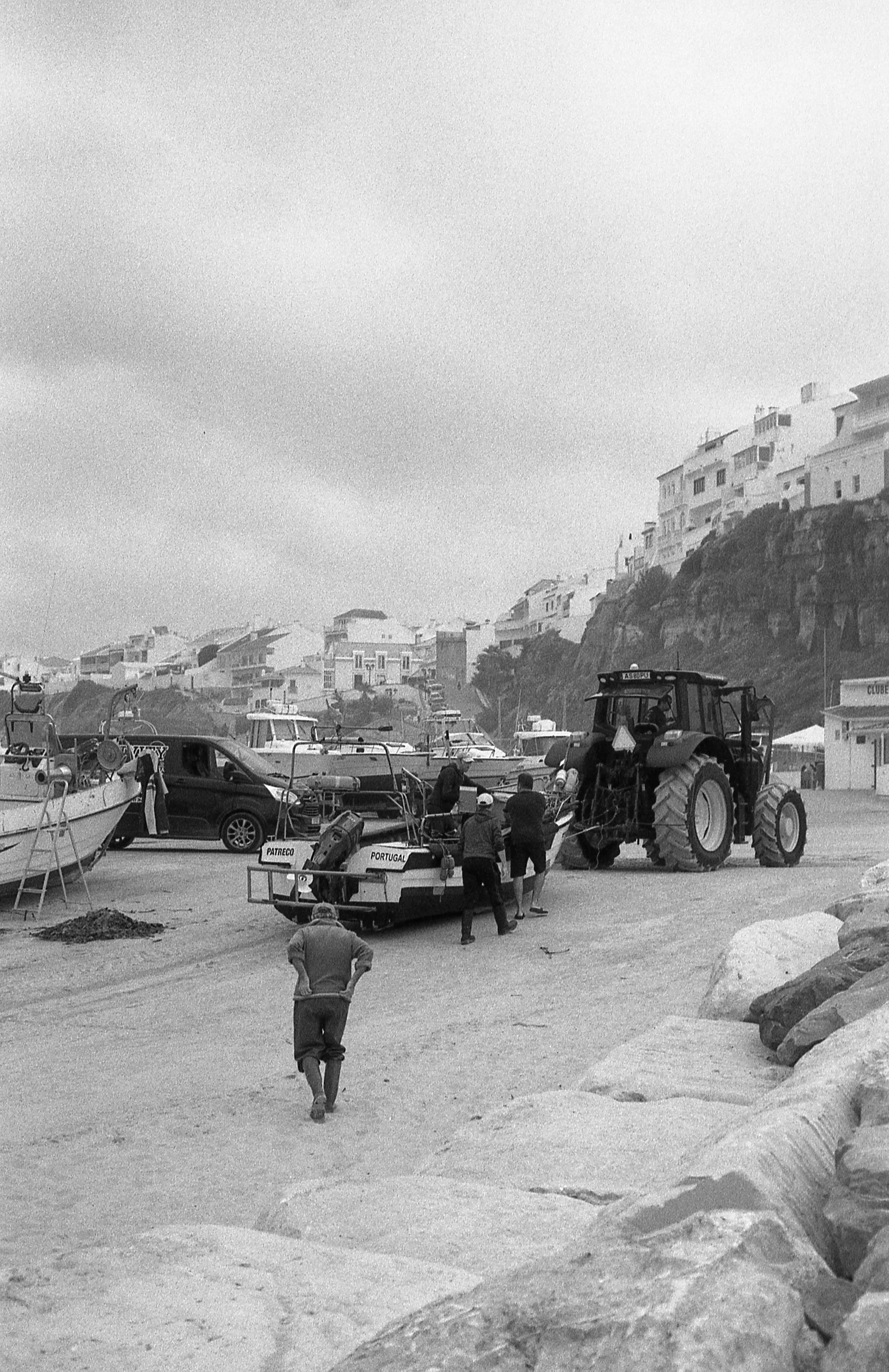 20240701 Niikon F4 Foma 400 017.jpg