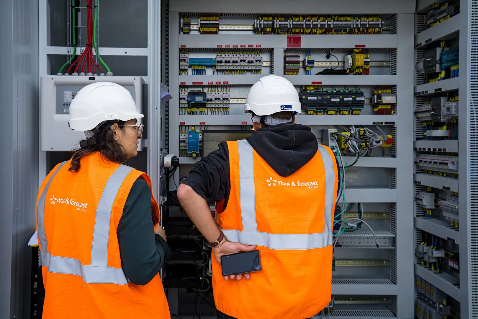 Verification_systeme_batterie_EDF.webp