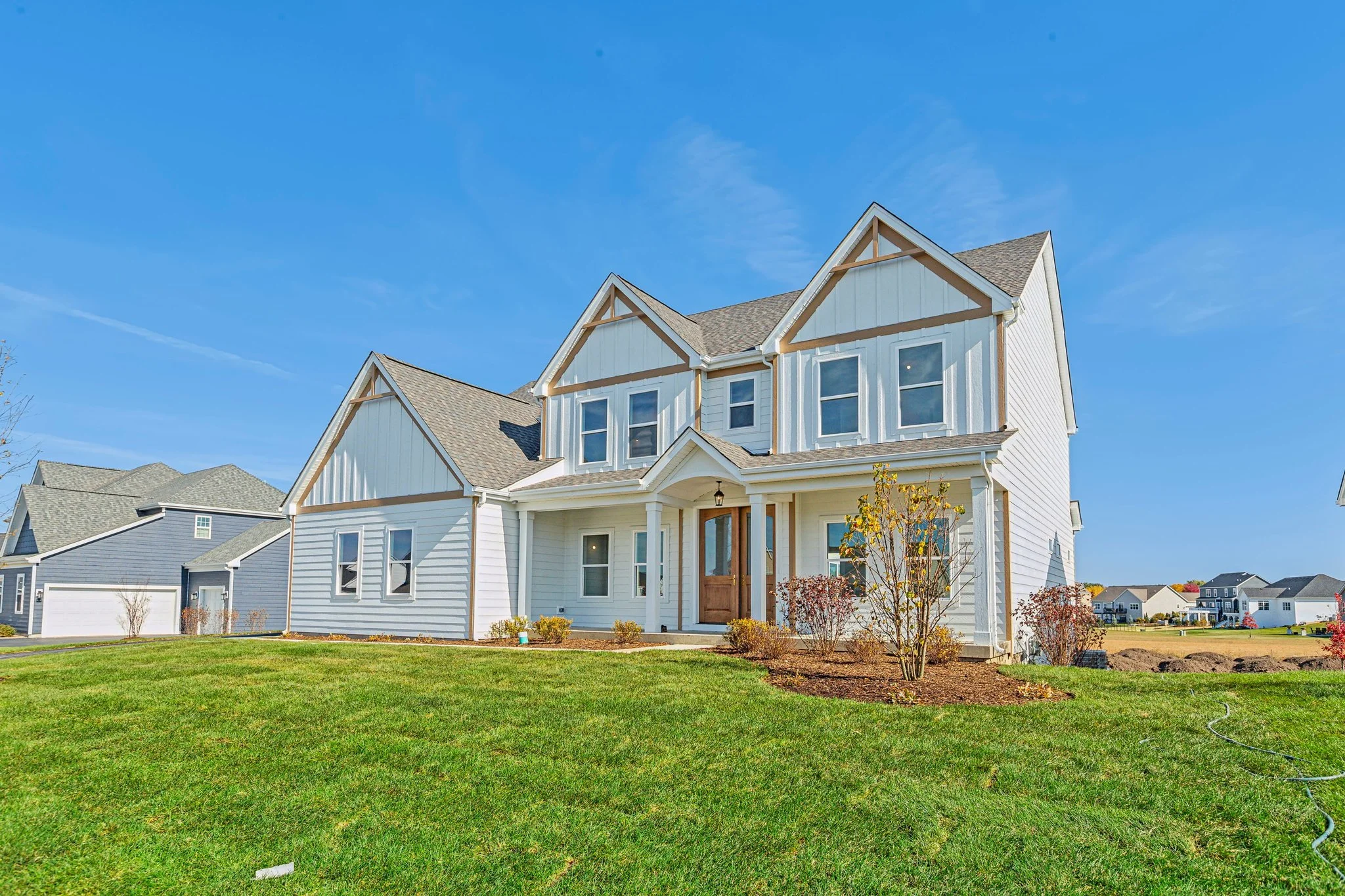 04N135 Norton Lake Circle-001.jpg