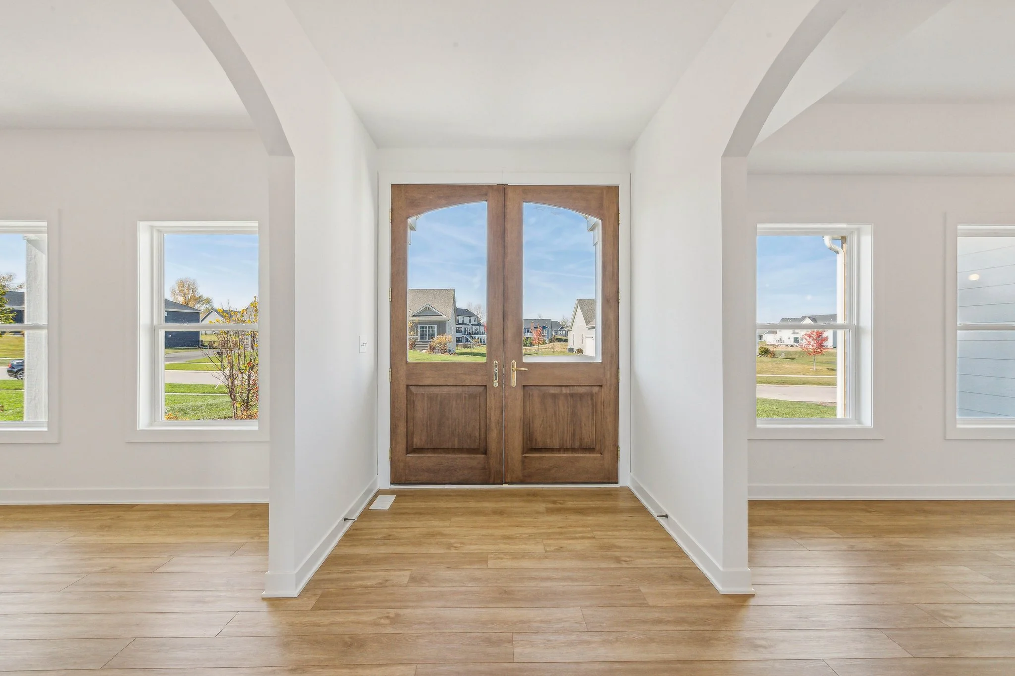 04N135 Norton Lake Circle-006.jpg