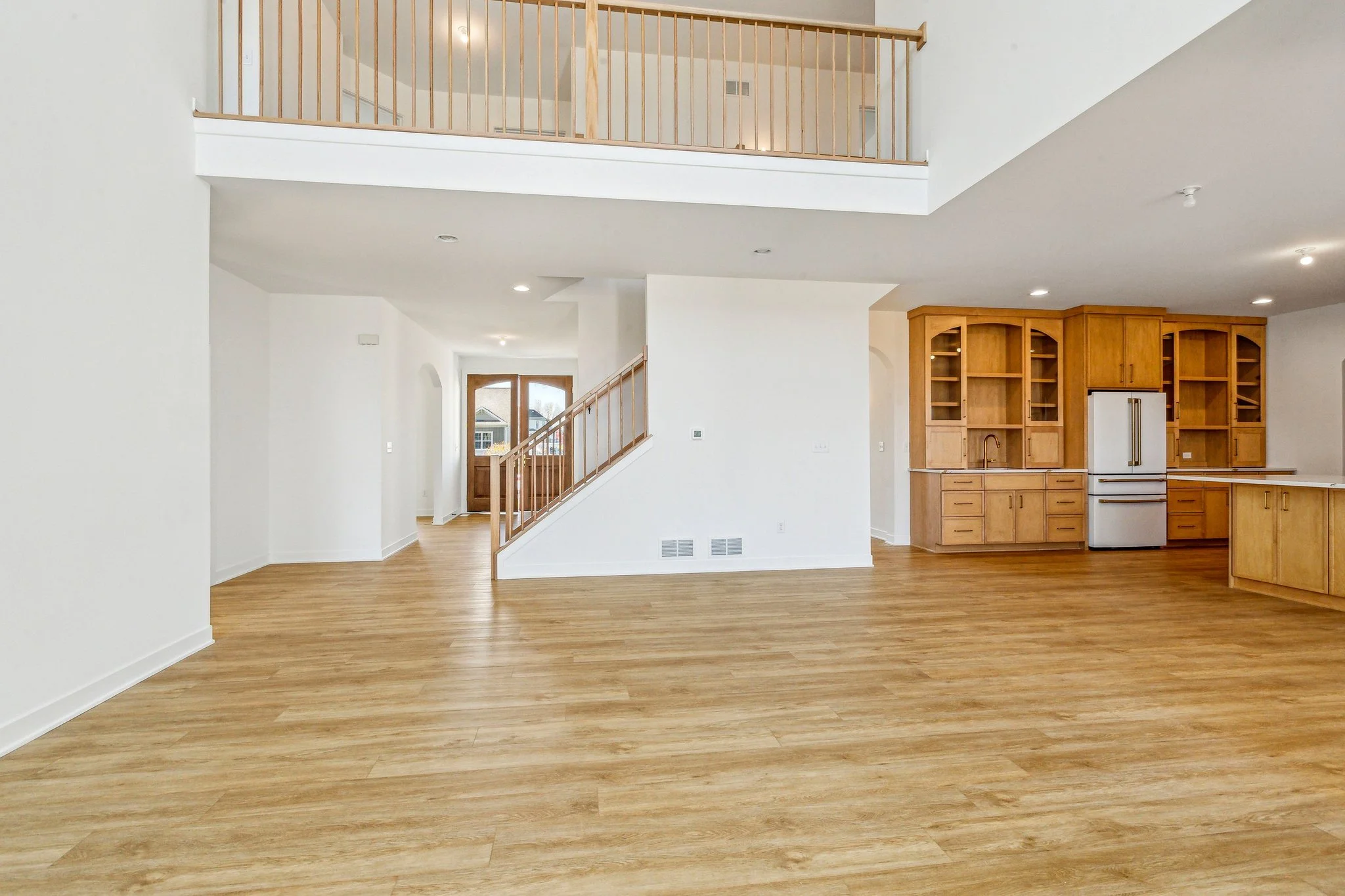 04N135 Norton Lake Circle-021.jpg