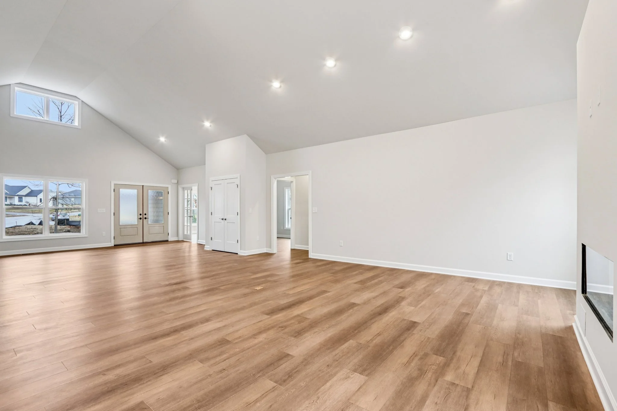 WSR 09 Custom Southfork Ranch MLS  (14).jpg