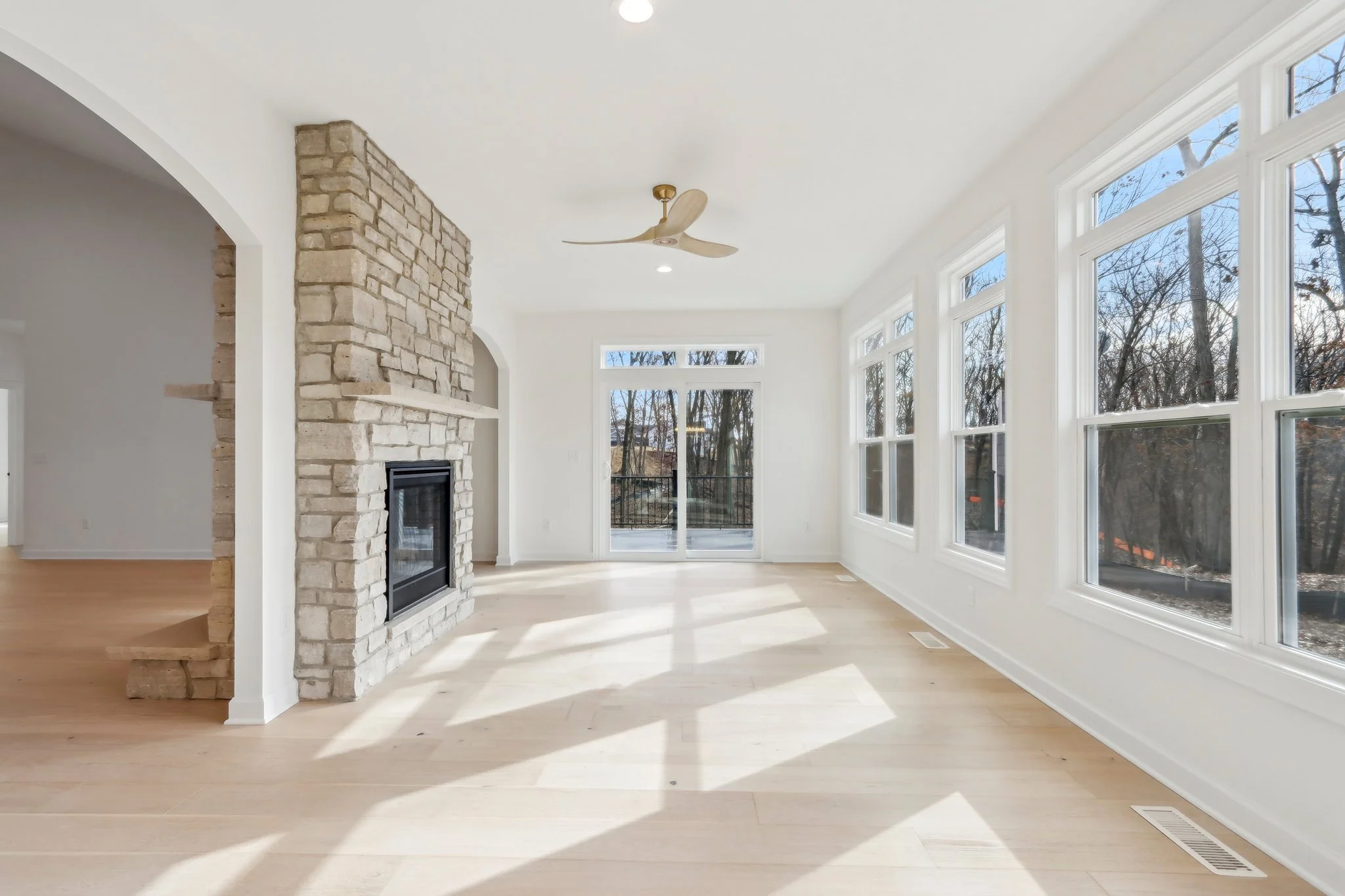 40-web-or-mls-Ridgeway Point-040.jpg