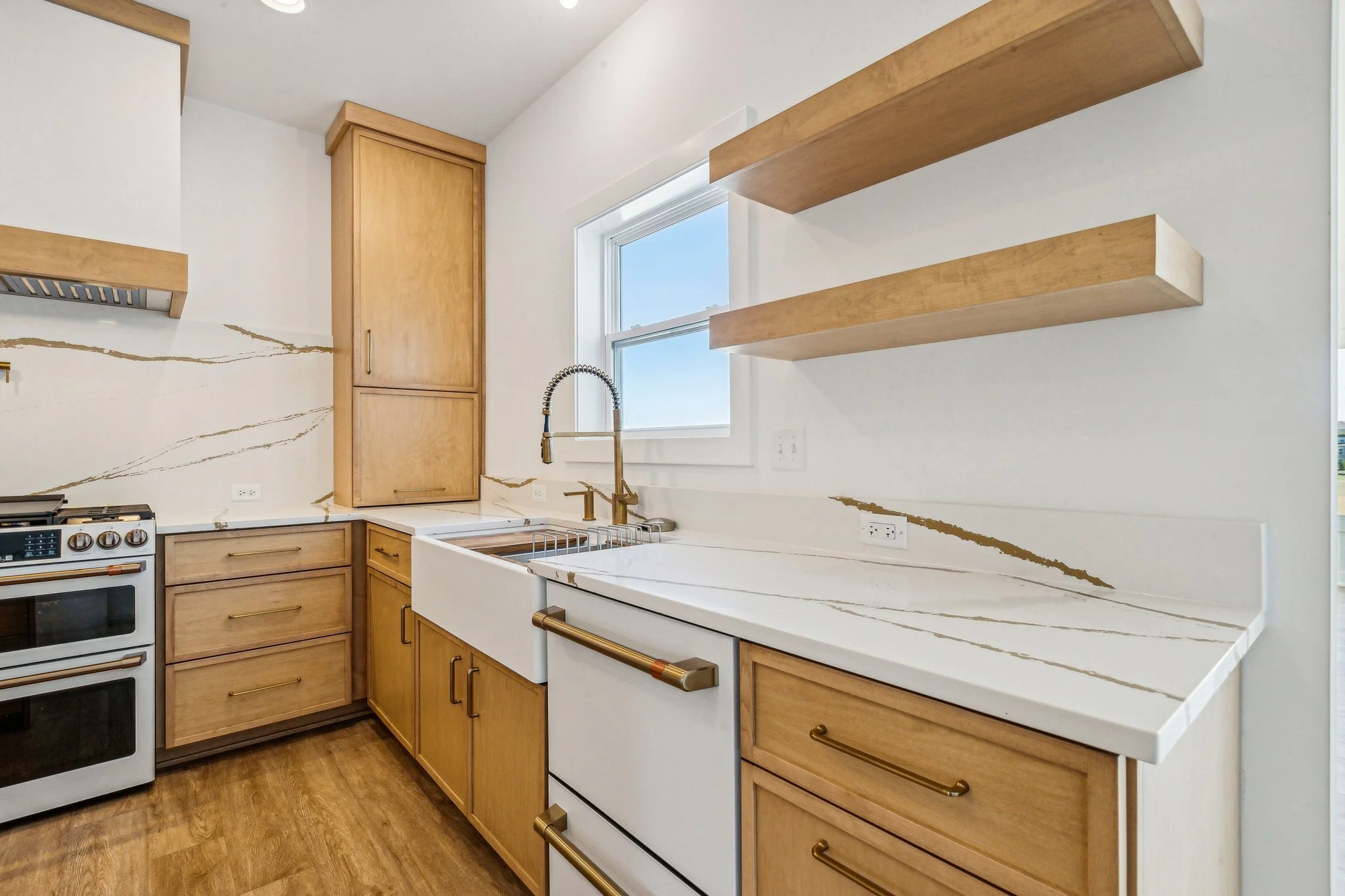 04N135 Norton Lake Circle-015.jpg