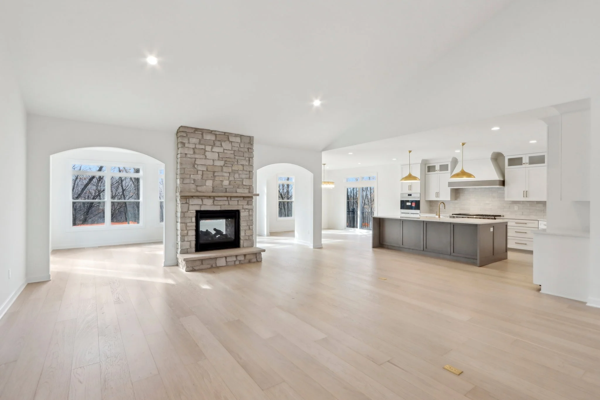 12-web-or-mls-Ridgeway Point-012.jpg