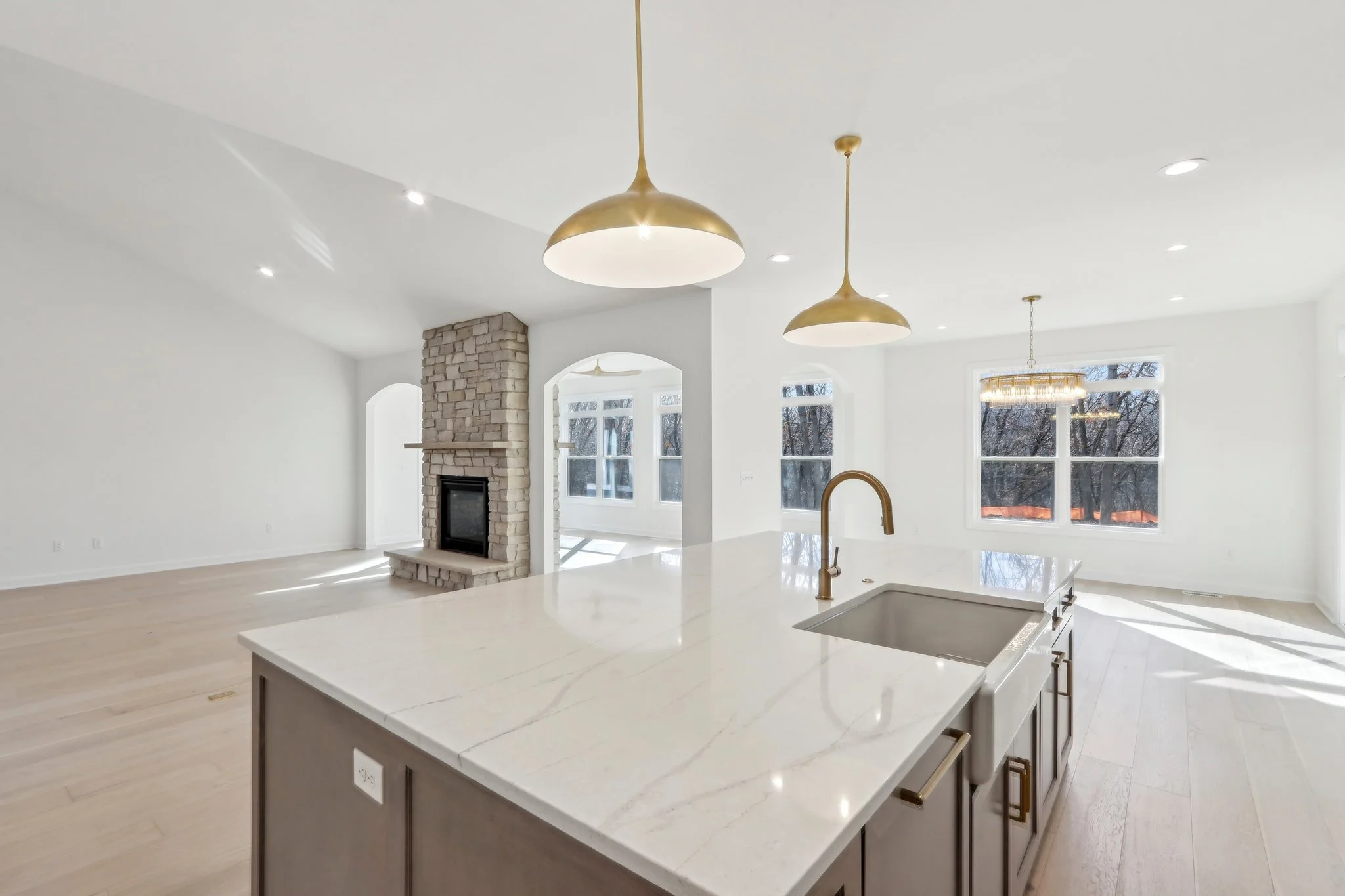 21-web-or-mls-Ridgeway Point-021.jpg