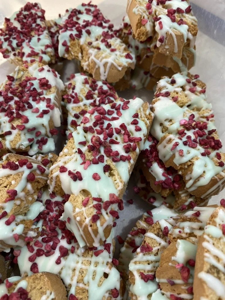 Pistachio and Raspberry Biscotti (100g) - Authentic Italian Cantuccini Toscani