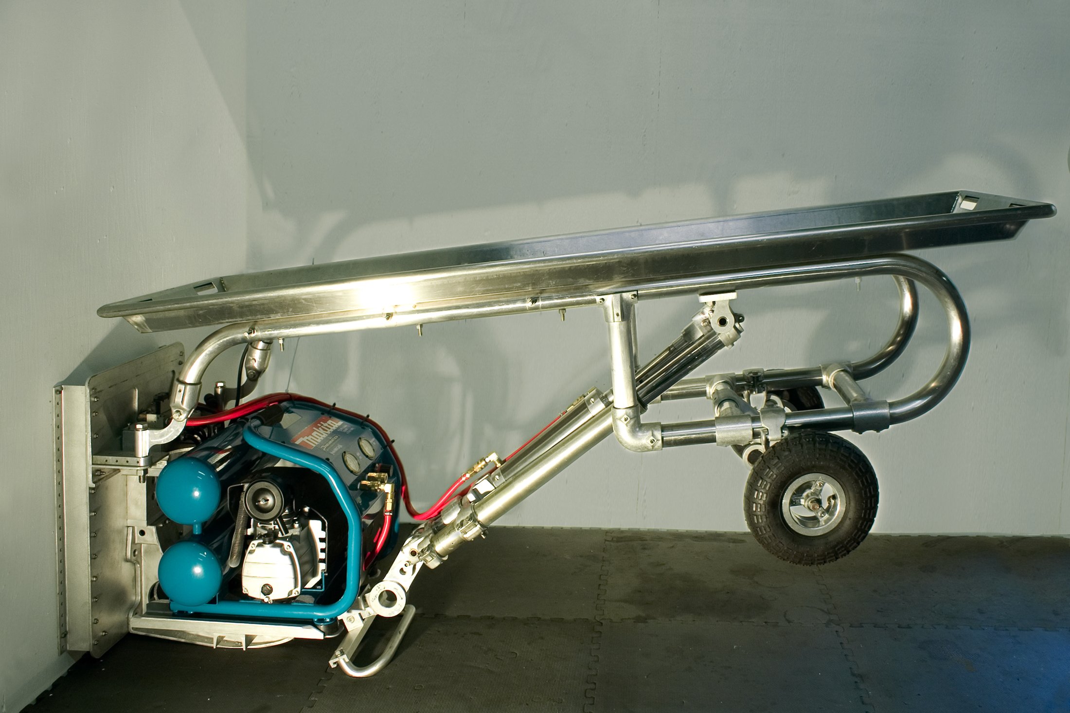 7. Skalofria_side copy (1).jpg