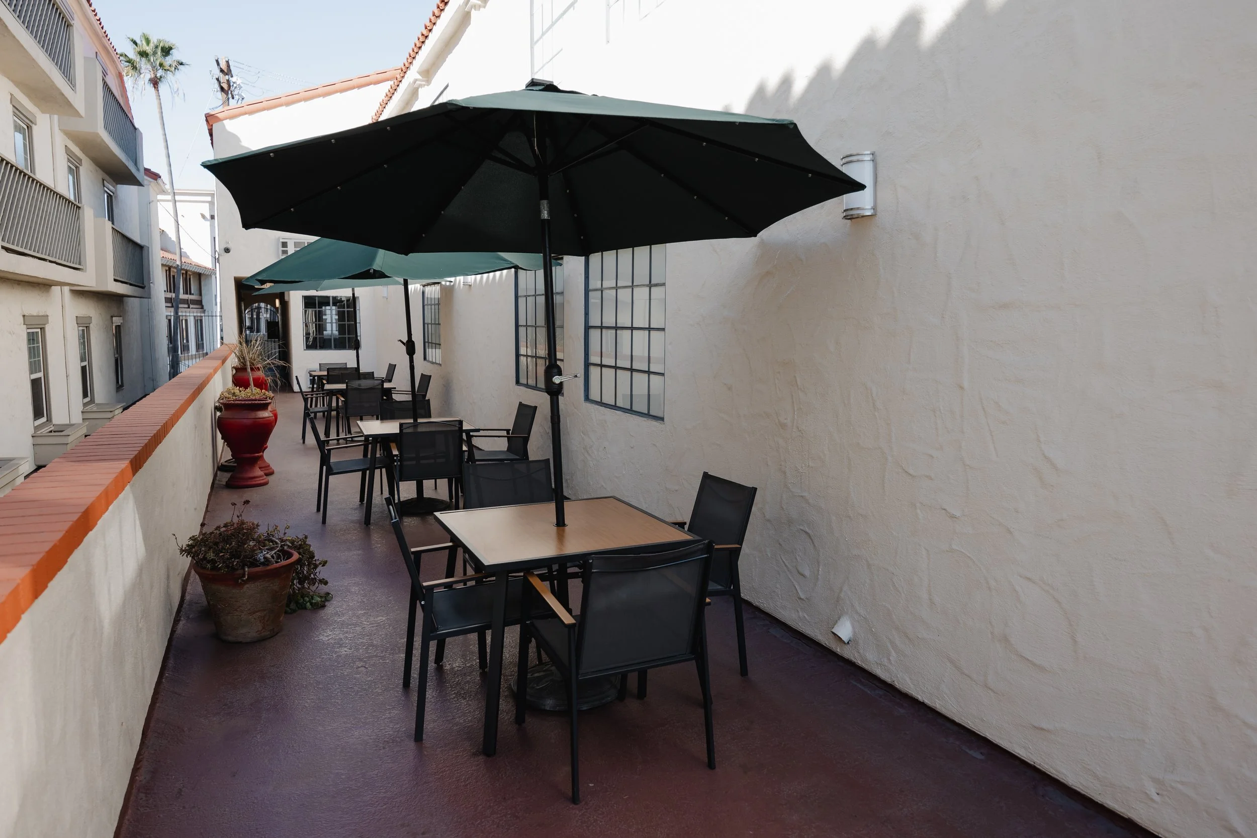 Western Inn-51.jpg