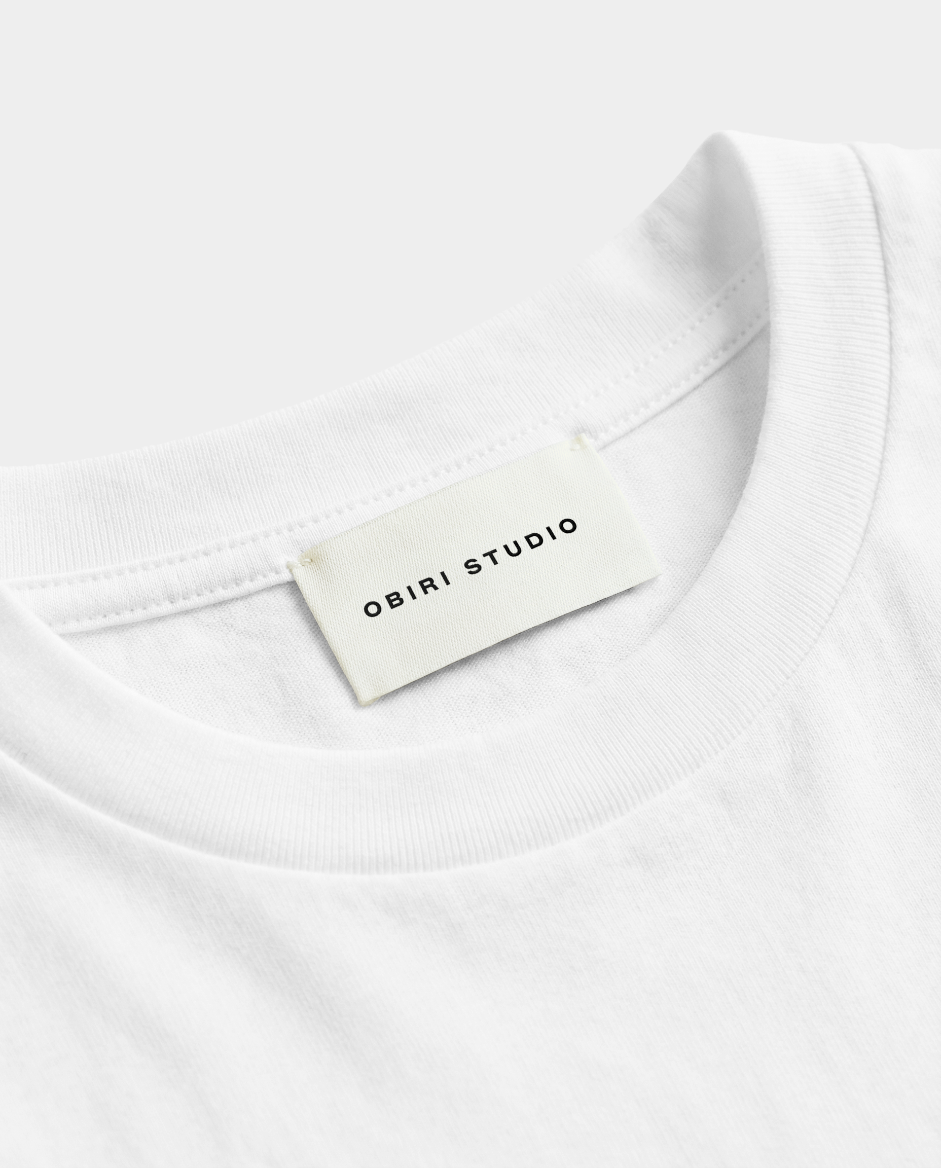 Obiri_Basics_Classis T-shirt_detail.png