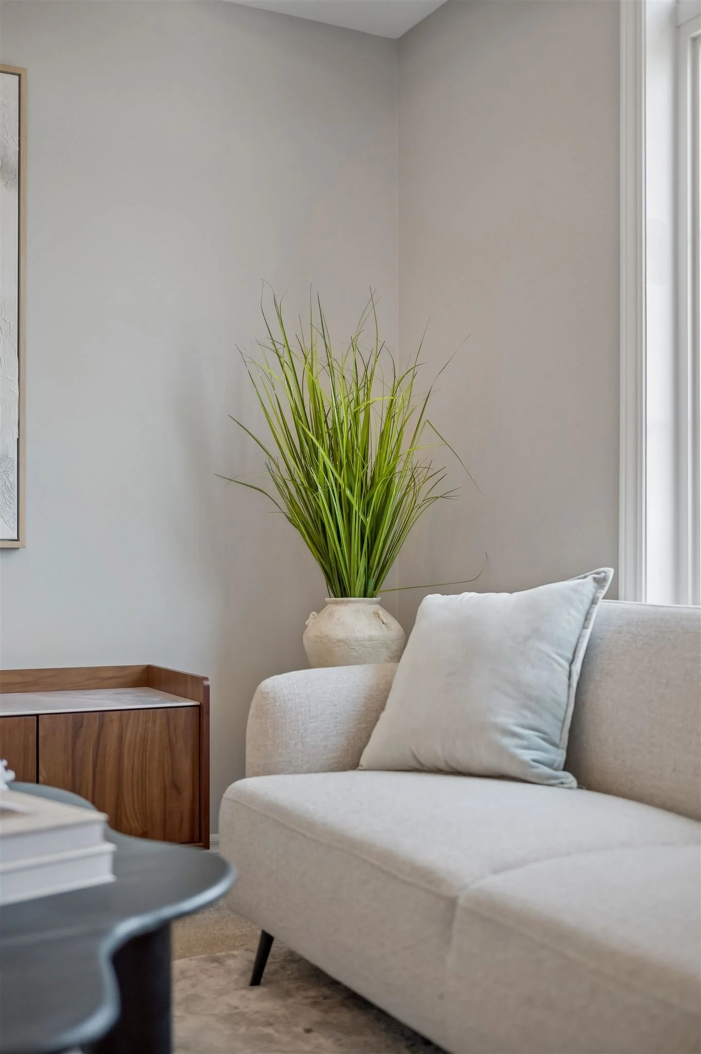 8 Oat Lane — Living room detail
