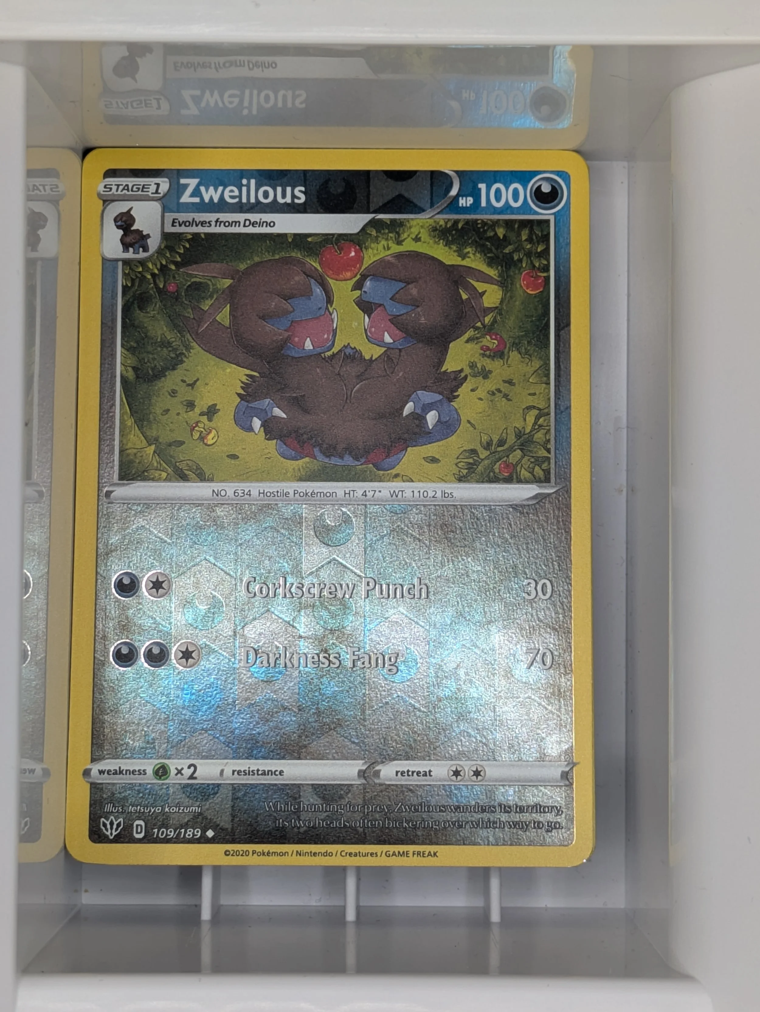 Zweilous 109/189 Reverse Holo Light Played