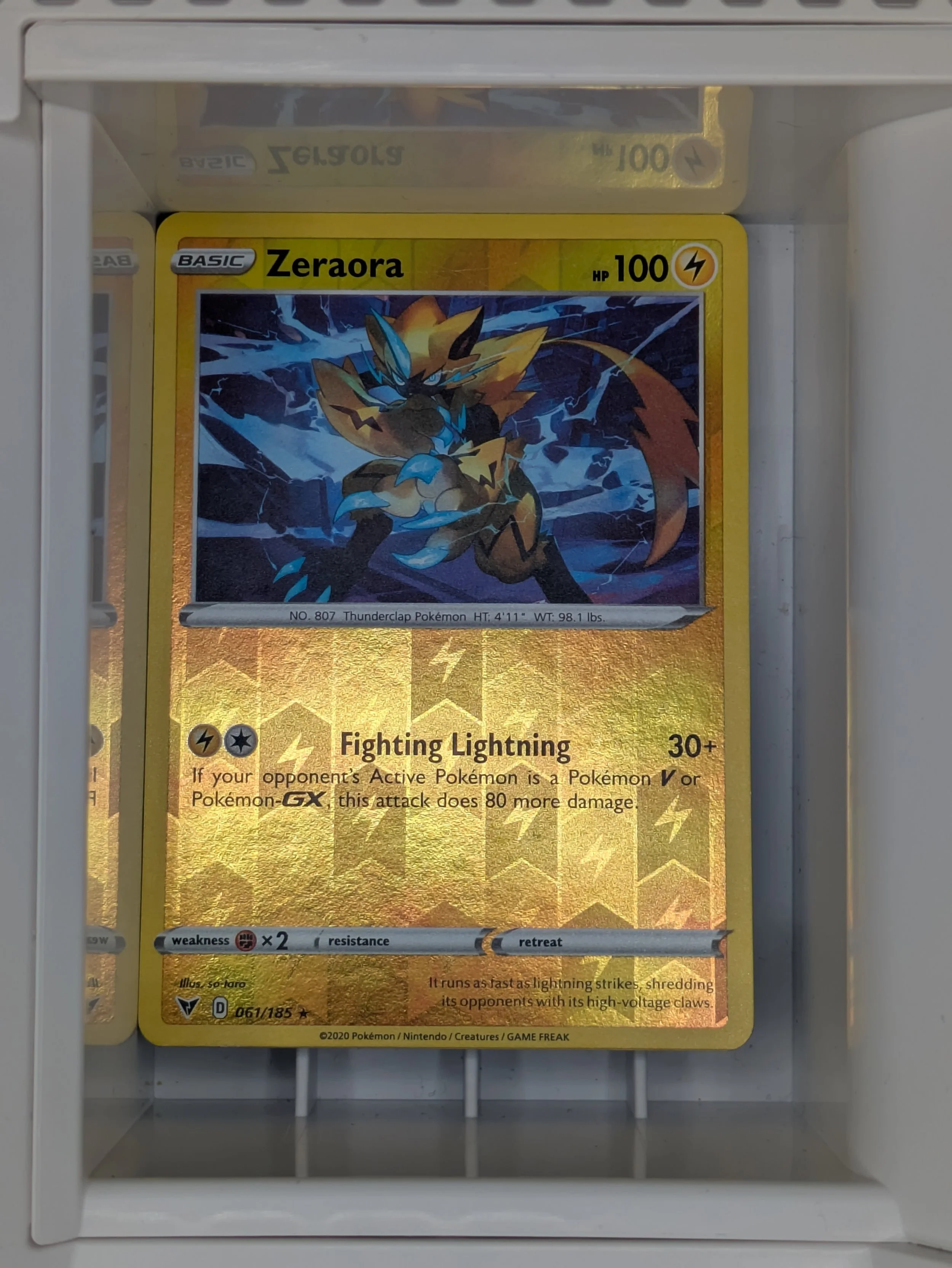 Zeraora 61/185 Reverse Holo Light Played