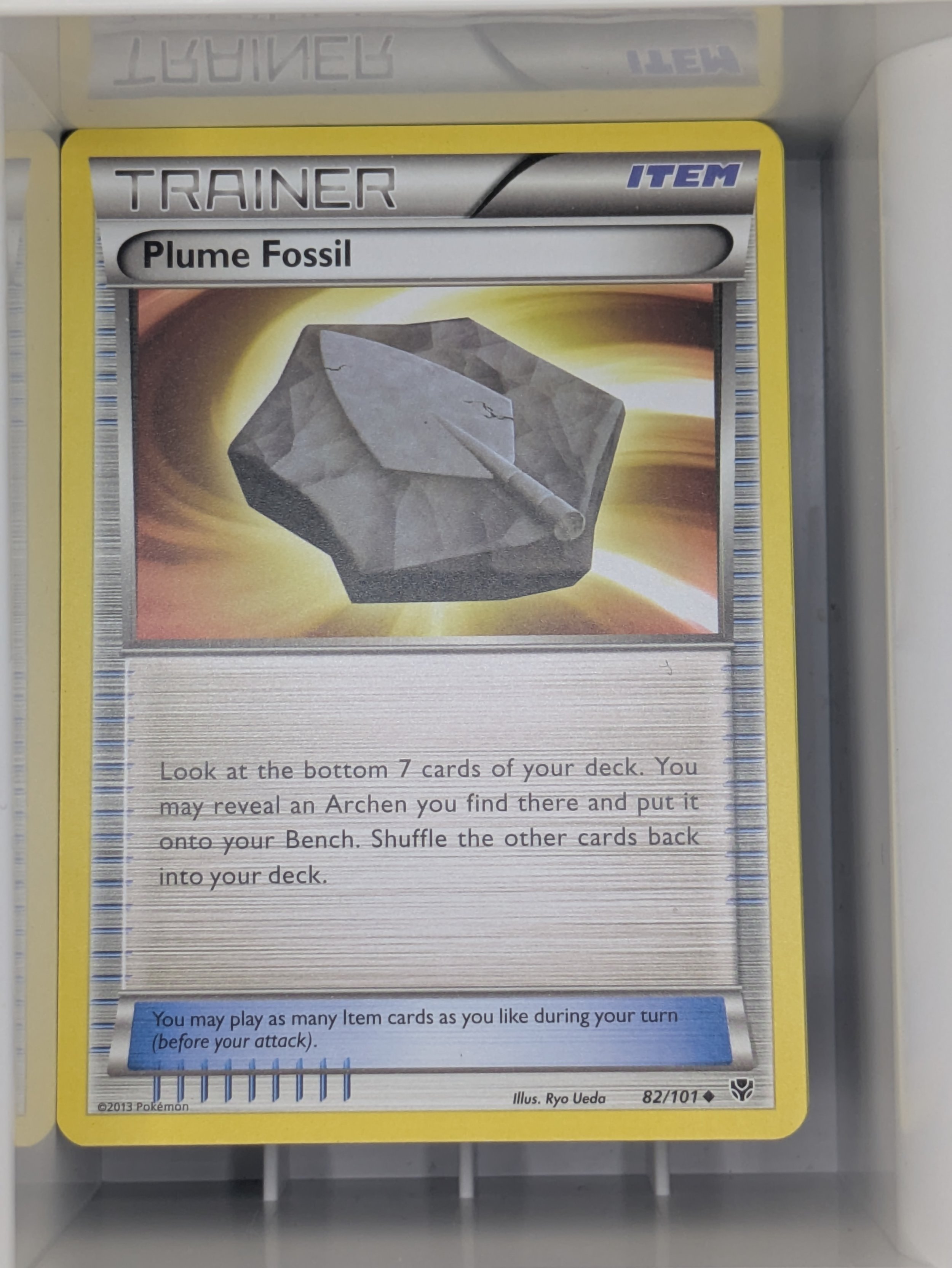 Plasma Blast - Plume Fossil 82/101 Light Played