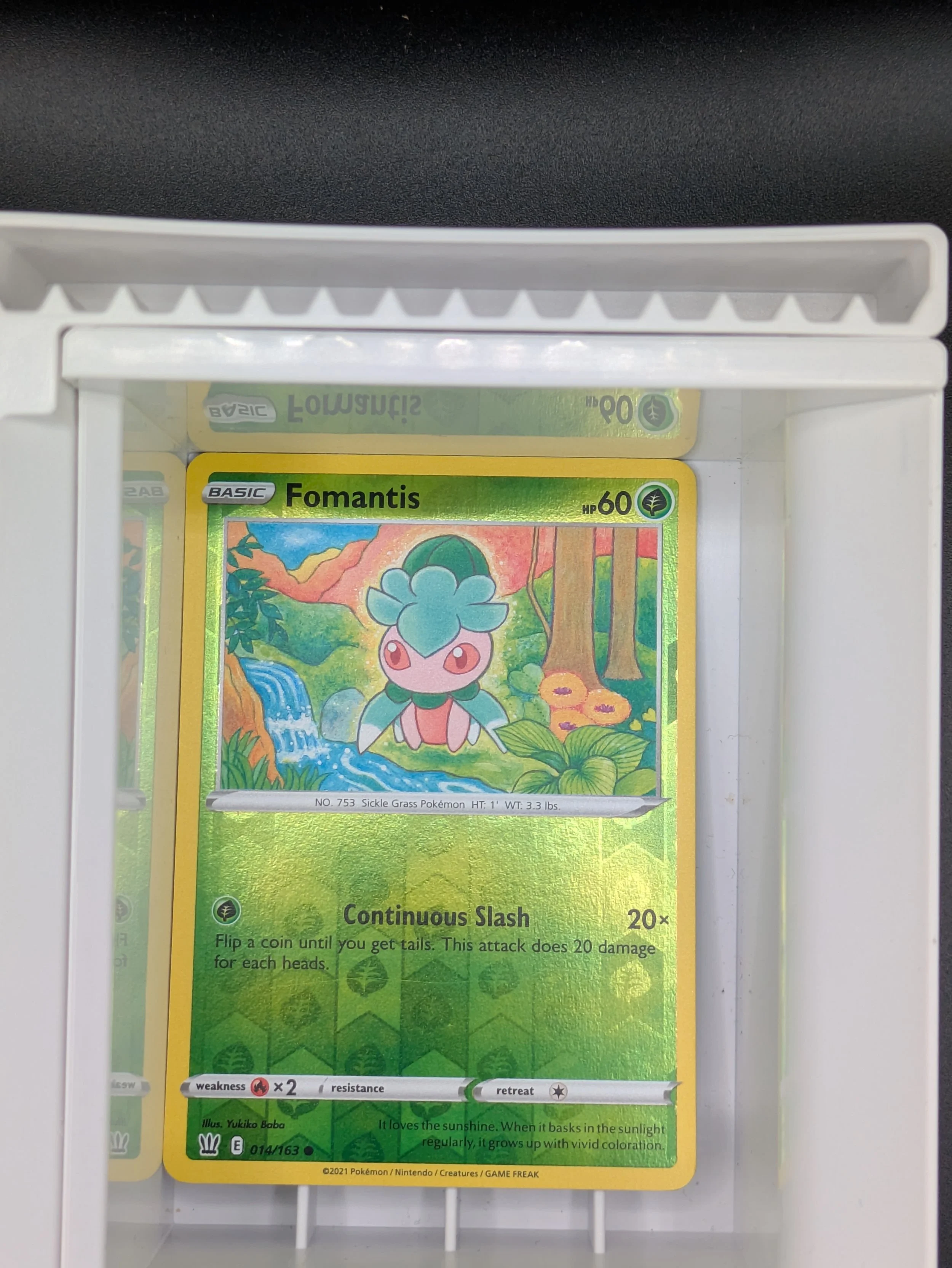 Fomantis 14/163 Reverse Holo Light Played