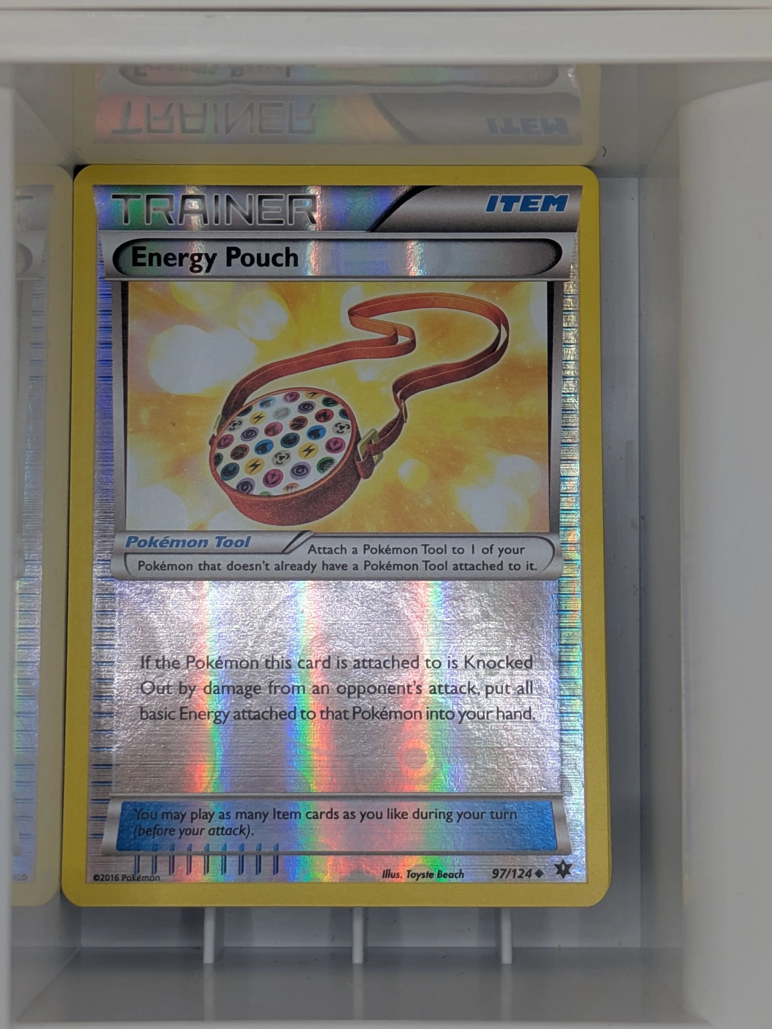 Energy Pouch 97/124 Reverse Holo Light Played