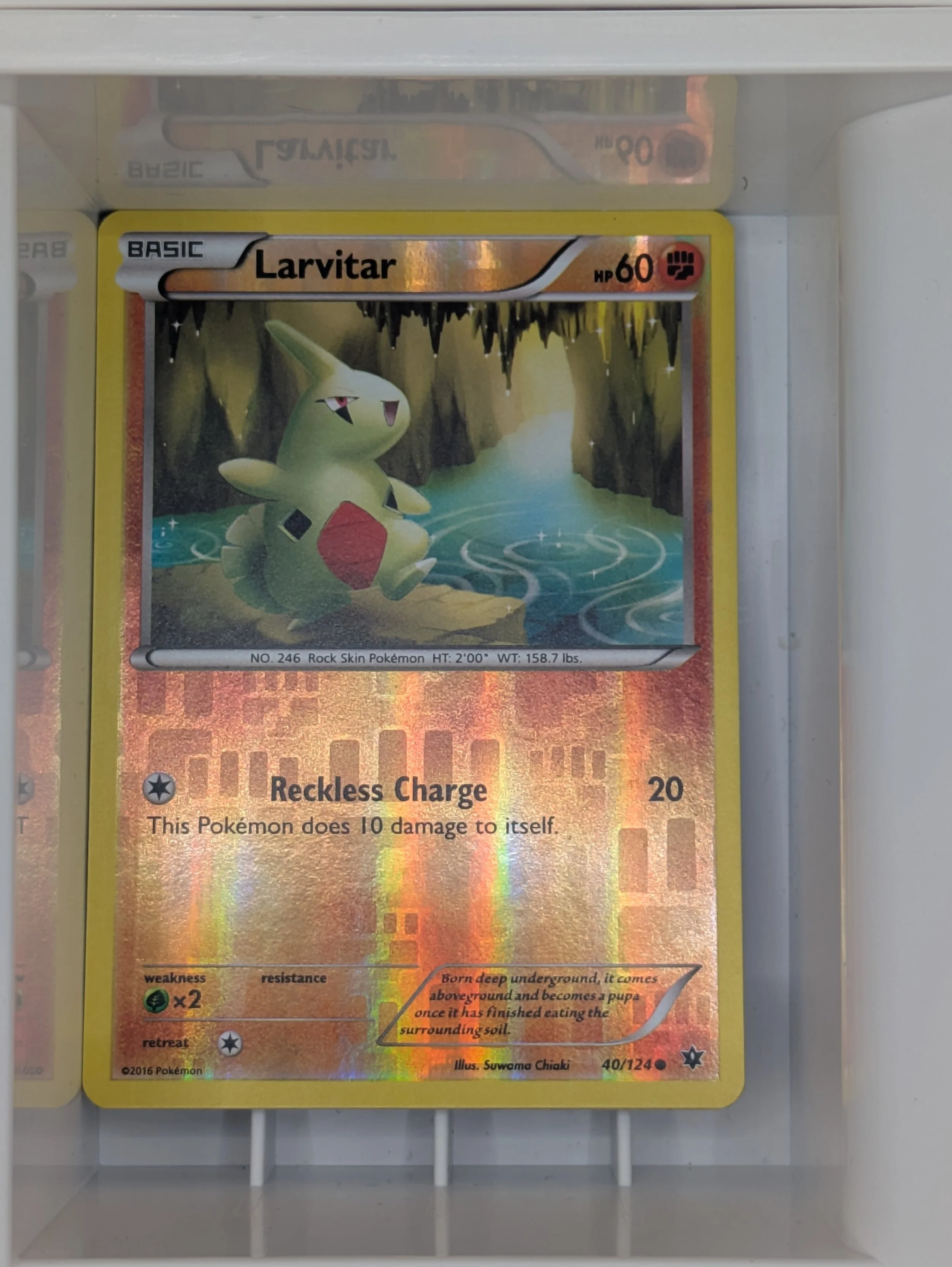 Larvitar 40/124 Reverse Holo Light Played