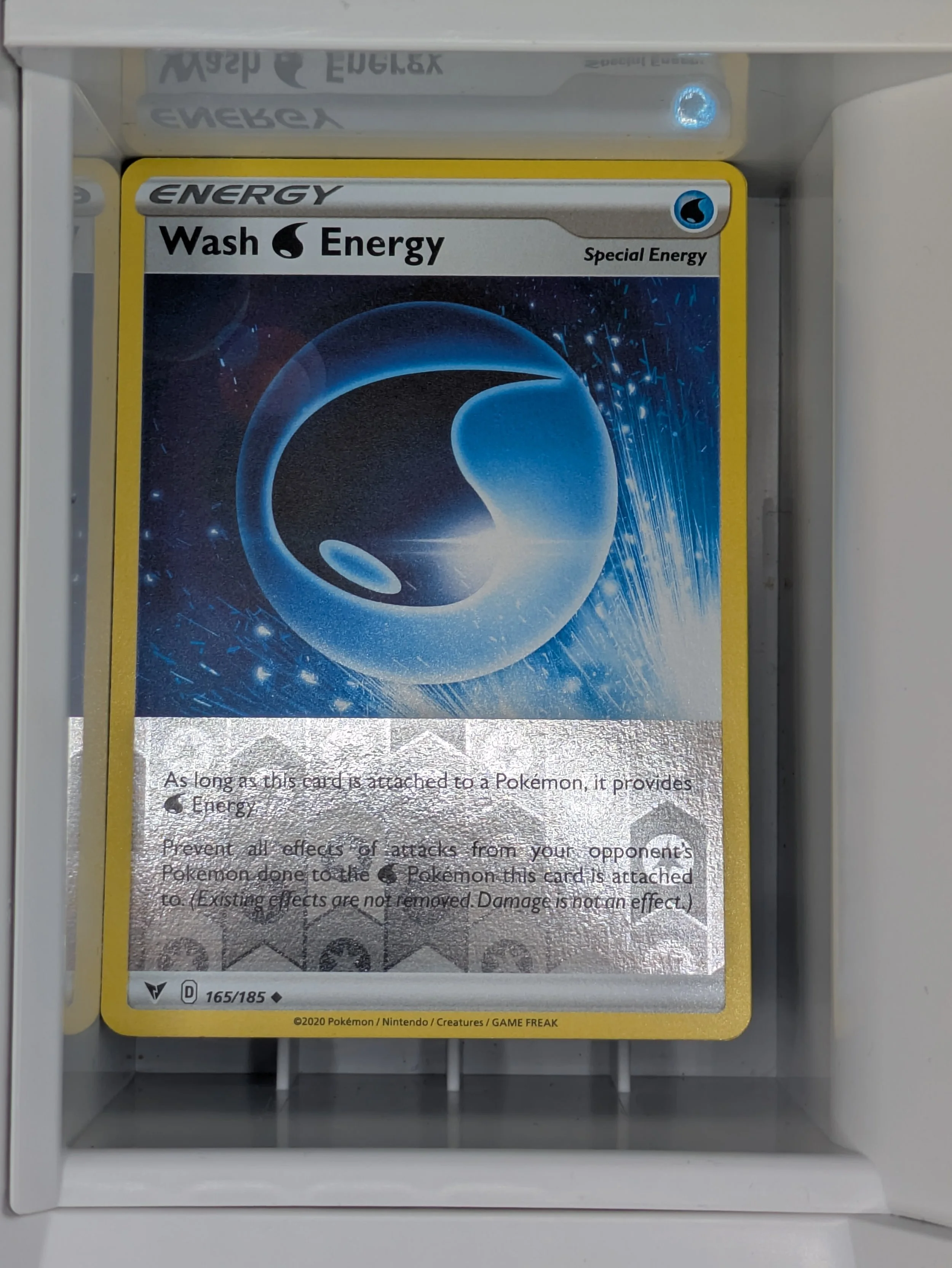 Wash Energy 165/185 Reverse Holo Light Played
