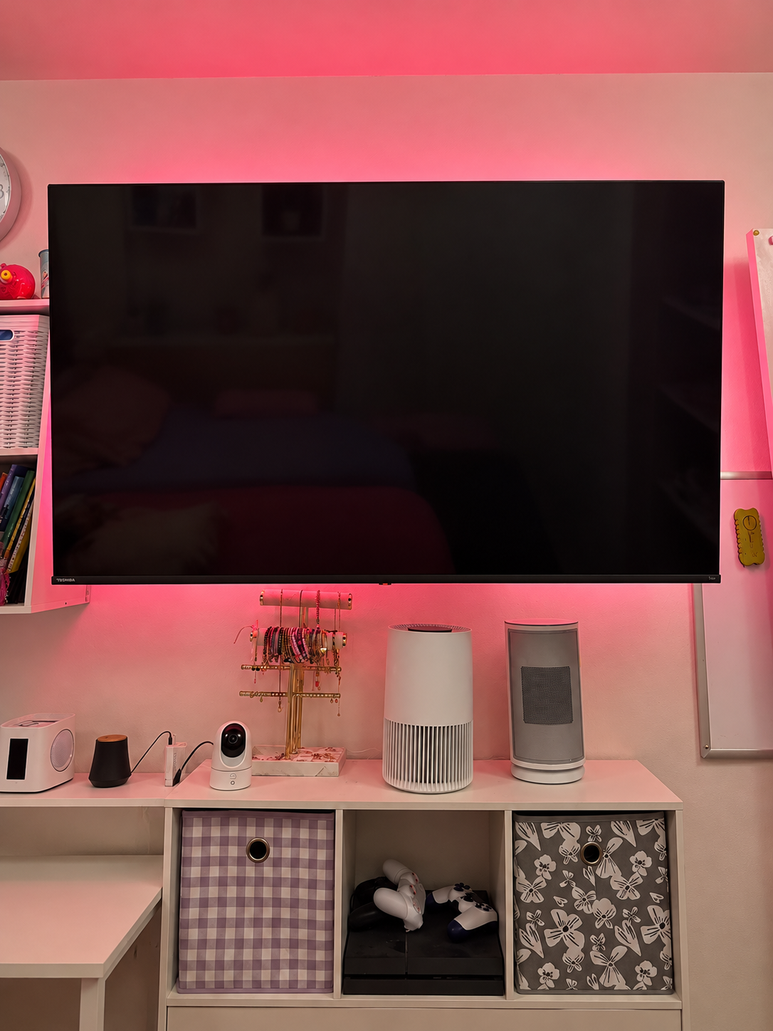 Polished Toshiba TV Wall Installation.png