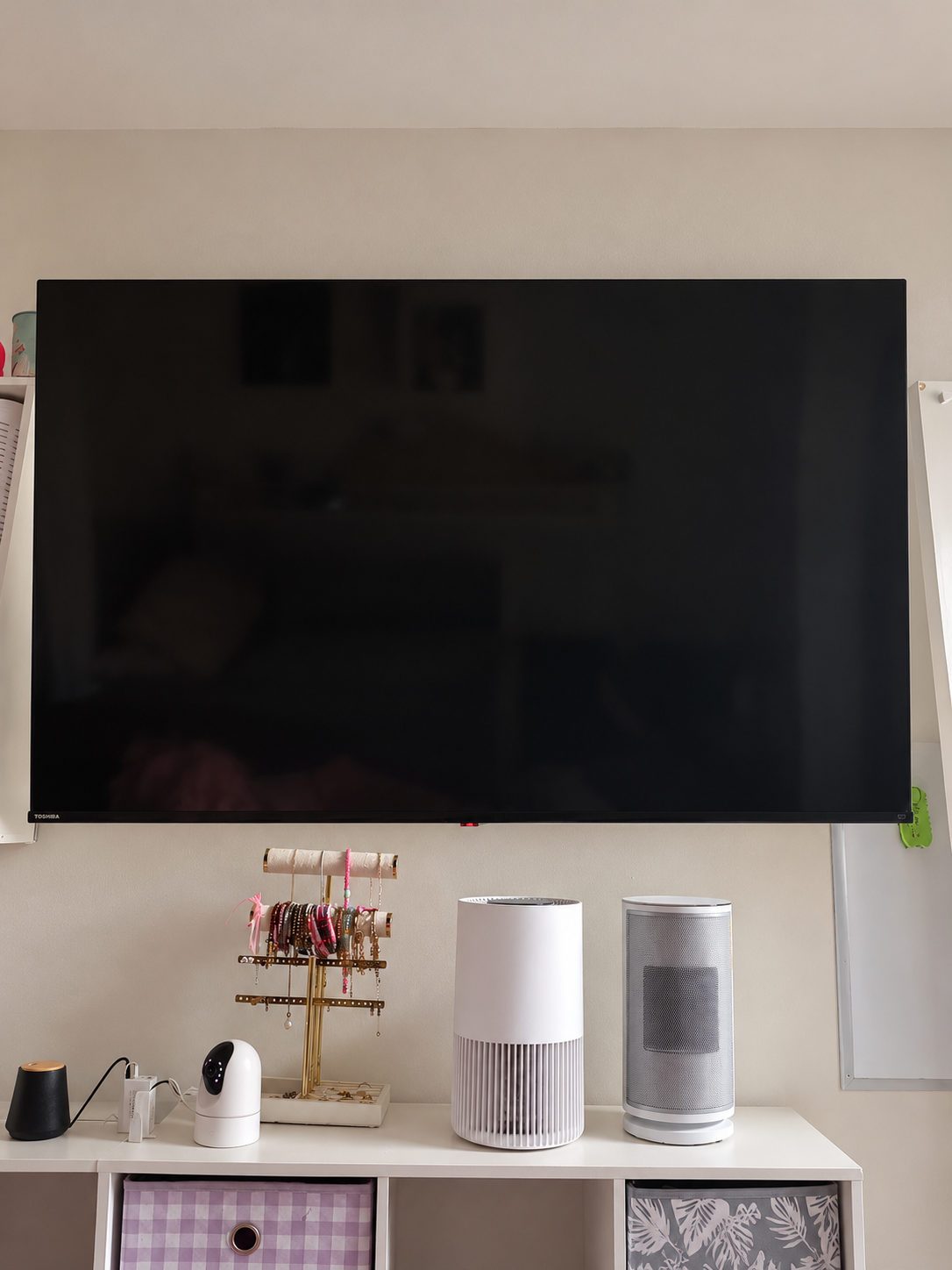 Polished wall-mounted TV installation.png