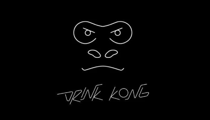 Disegno di una faccia minacciosa con linee bianche su sfondo nero, con la scritta "DRUNK KONG".